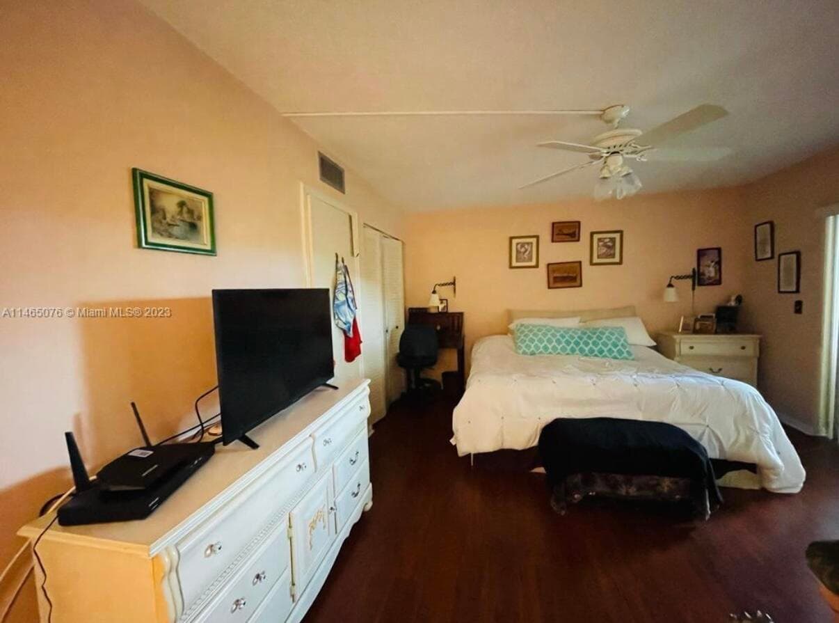 308 Wellington D, West Palm Beach, FL 33417 — photo 8 of 13