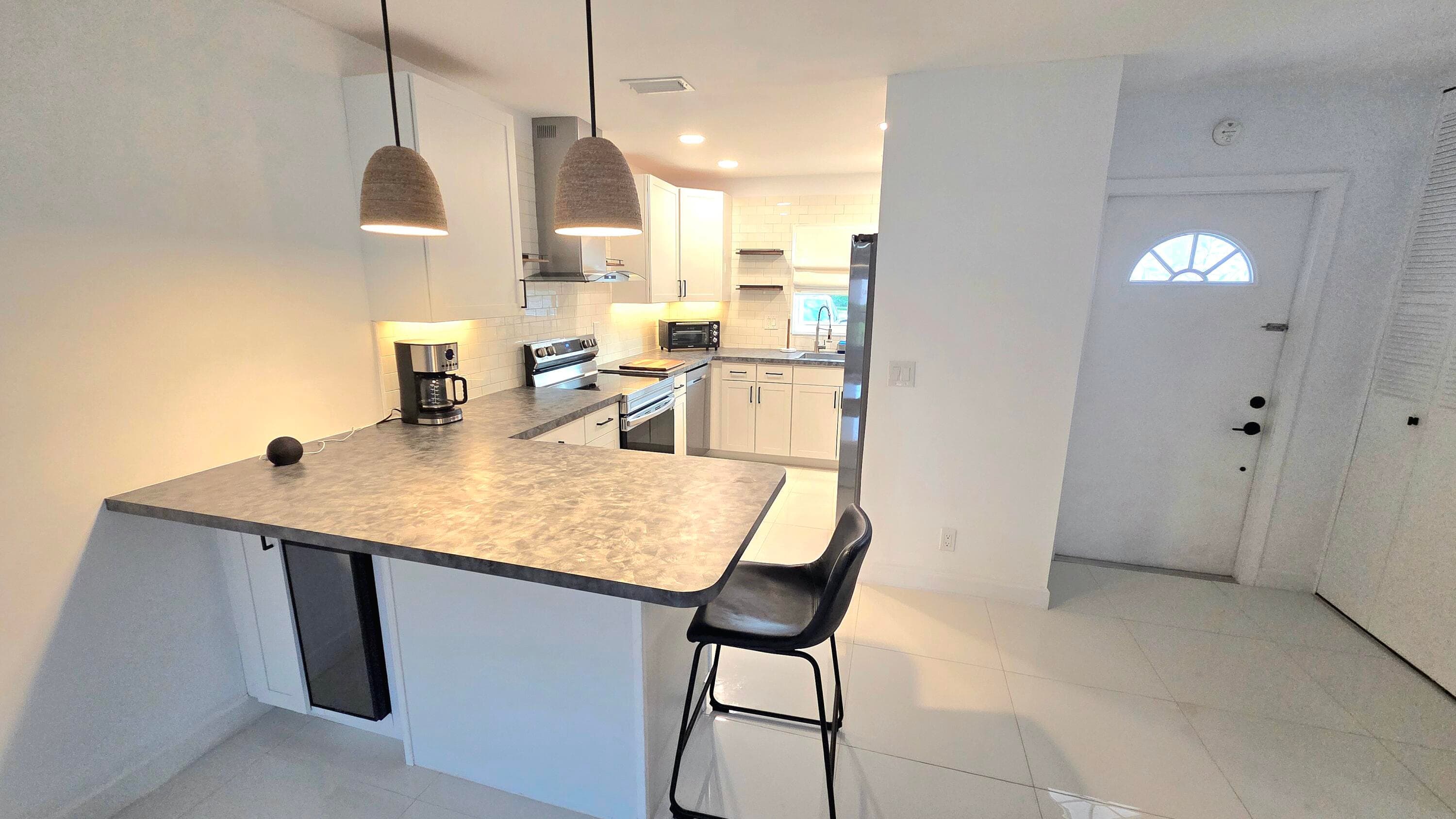 2568 Dudley Drive E G, West Palm Beach, FL 33415 — photo 4 of 38