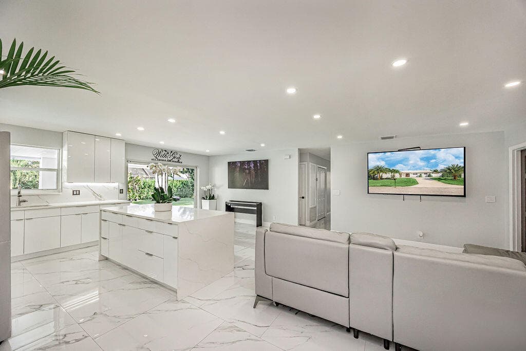 1881 Caribbean Road W, Lake Clarke Shores, FL 33406 — photo 15 of 40