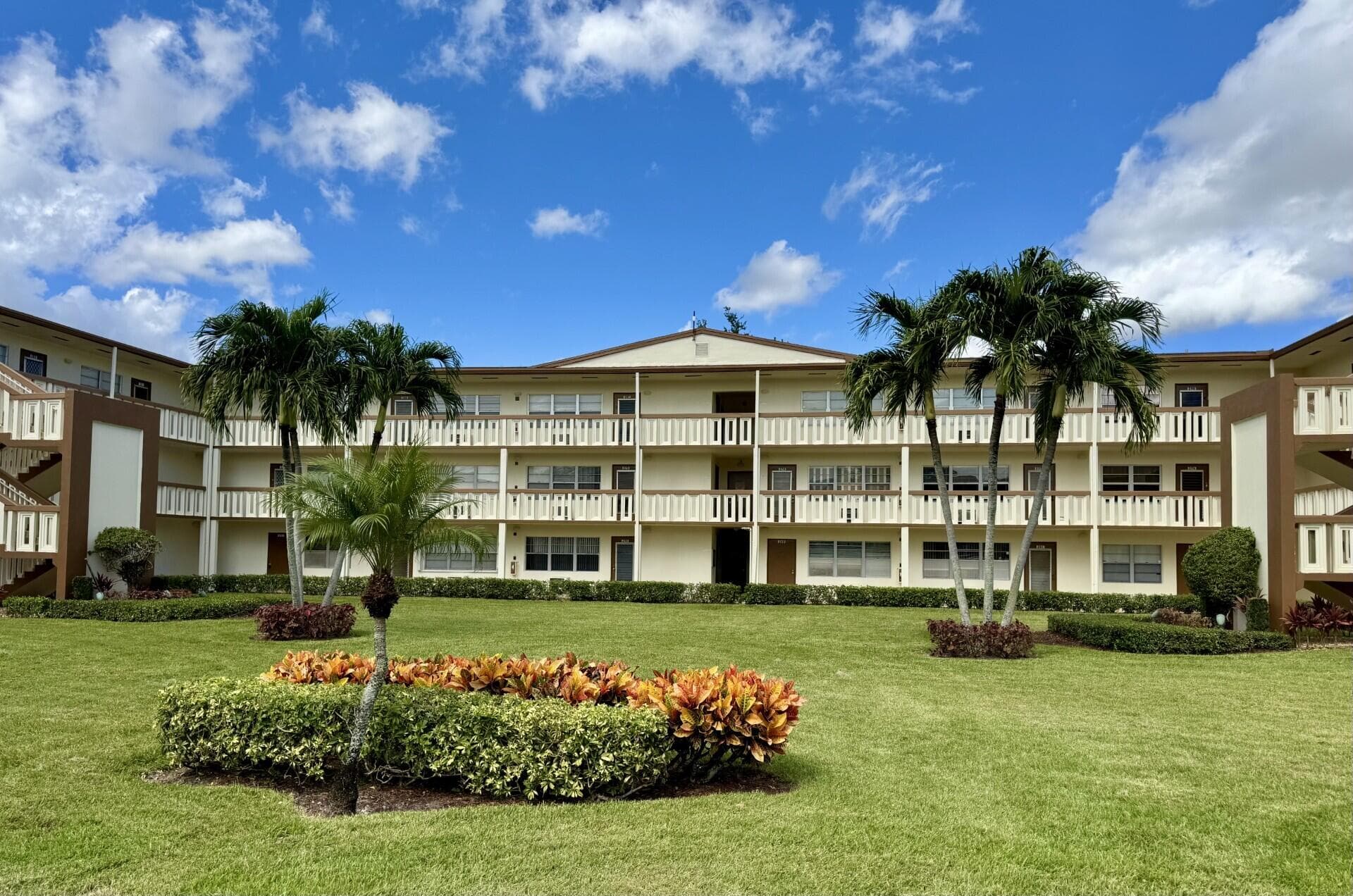 273 Mansfield G 273, Boca Raton, FL 33434 — photo 3 of 33