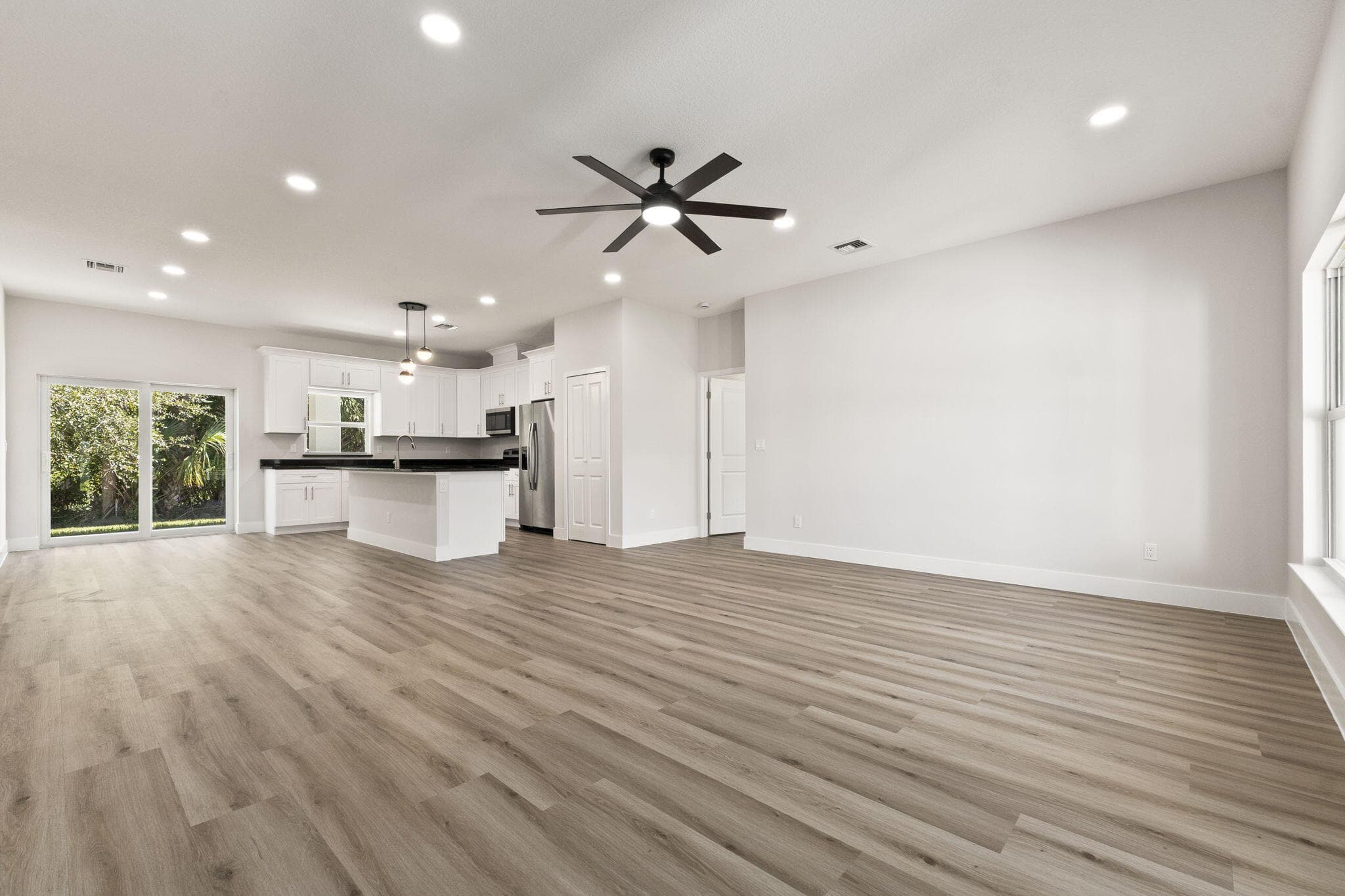 5310 Sunset Boulevard, Fort Pierce, FL 34982 — photo 10 of 38