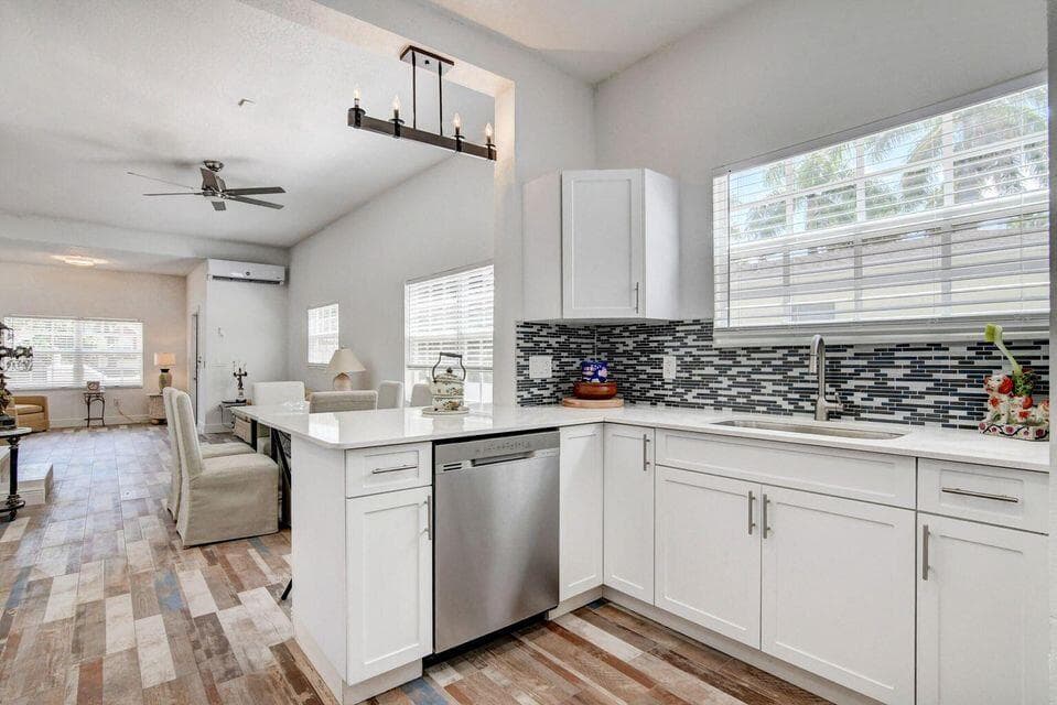 331 NW 1st Avenue, Boynton Beach, FL 33435 — photo 21 of 36