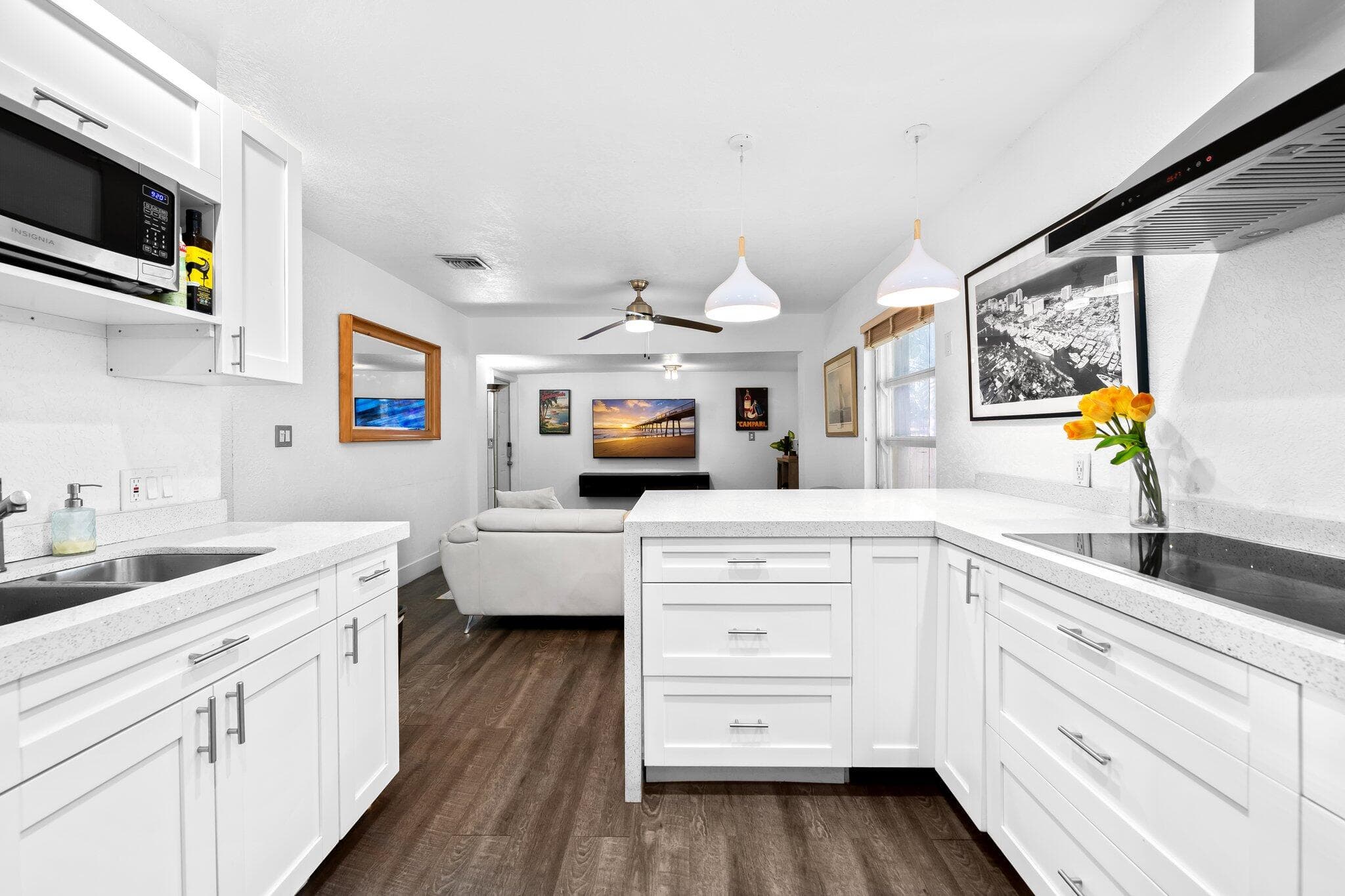1140 SW 9th Avenue, Fort Lauderdale, FL 33315 — photo 1 of 18
