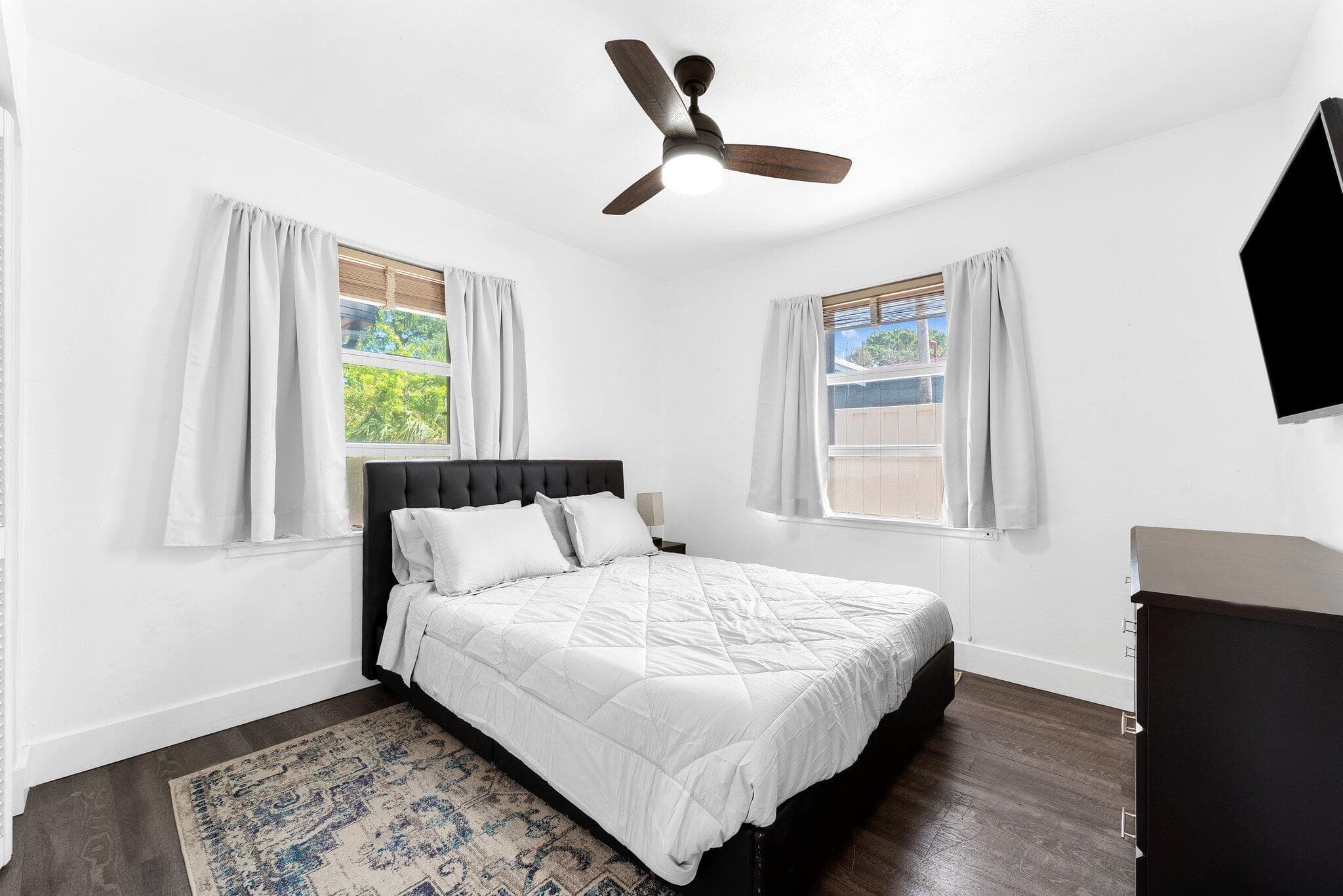 1140 SW 9th Avenue, Fort Lauderdale, FL 33315 — photo 6 of 12