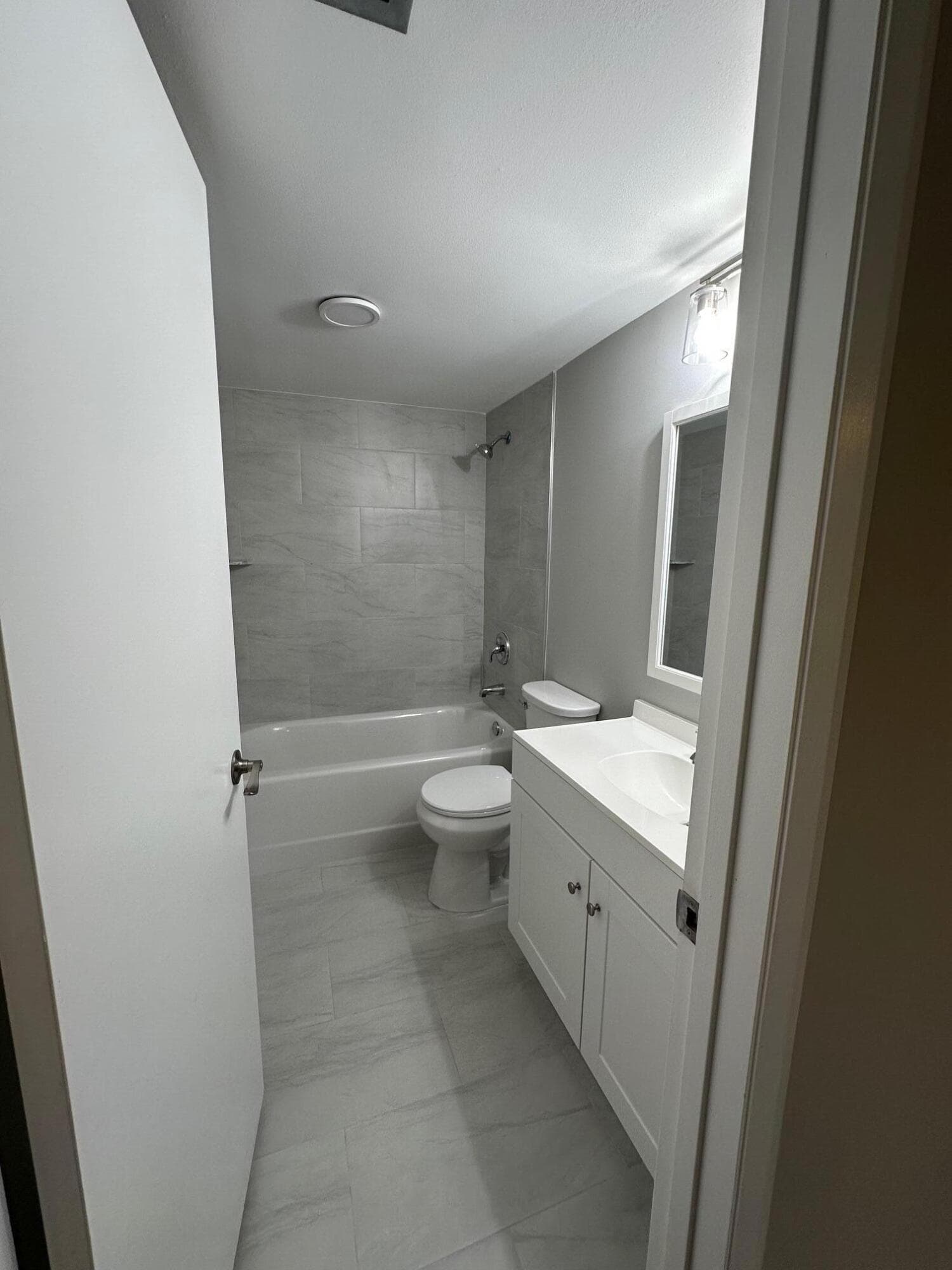 3462 NE Causeway Boulevard 204, Jensen Beach, FL 34957 — photo 11 of 19