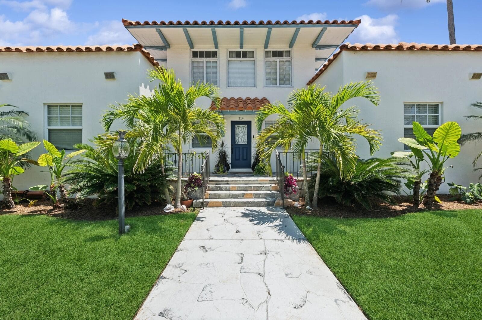 310 Almeria Road, West Palm Beach, FL 33405 — photo 4 of 69