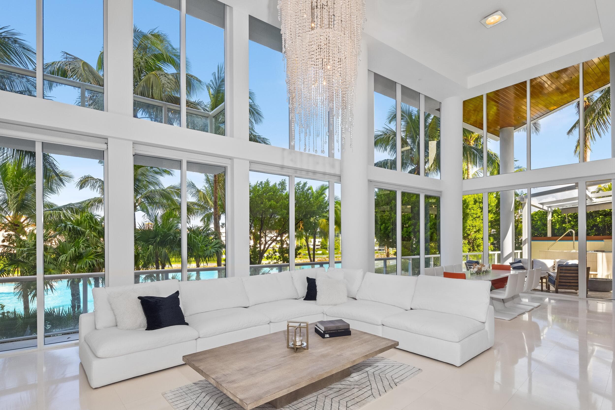 1000 S Ocean Boulevard 110, Boca Raton, FL 33432 — photo 1 of 61