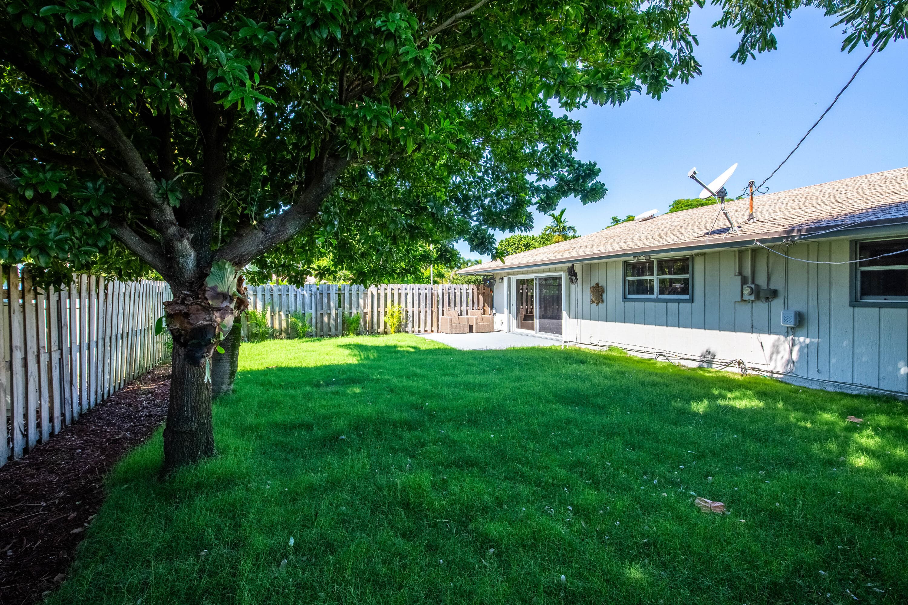 187 Auburn Drive, Lake Worth Beach, FL 33460 — photo 11 of 19