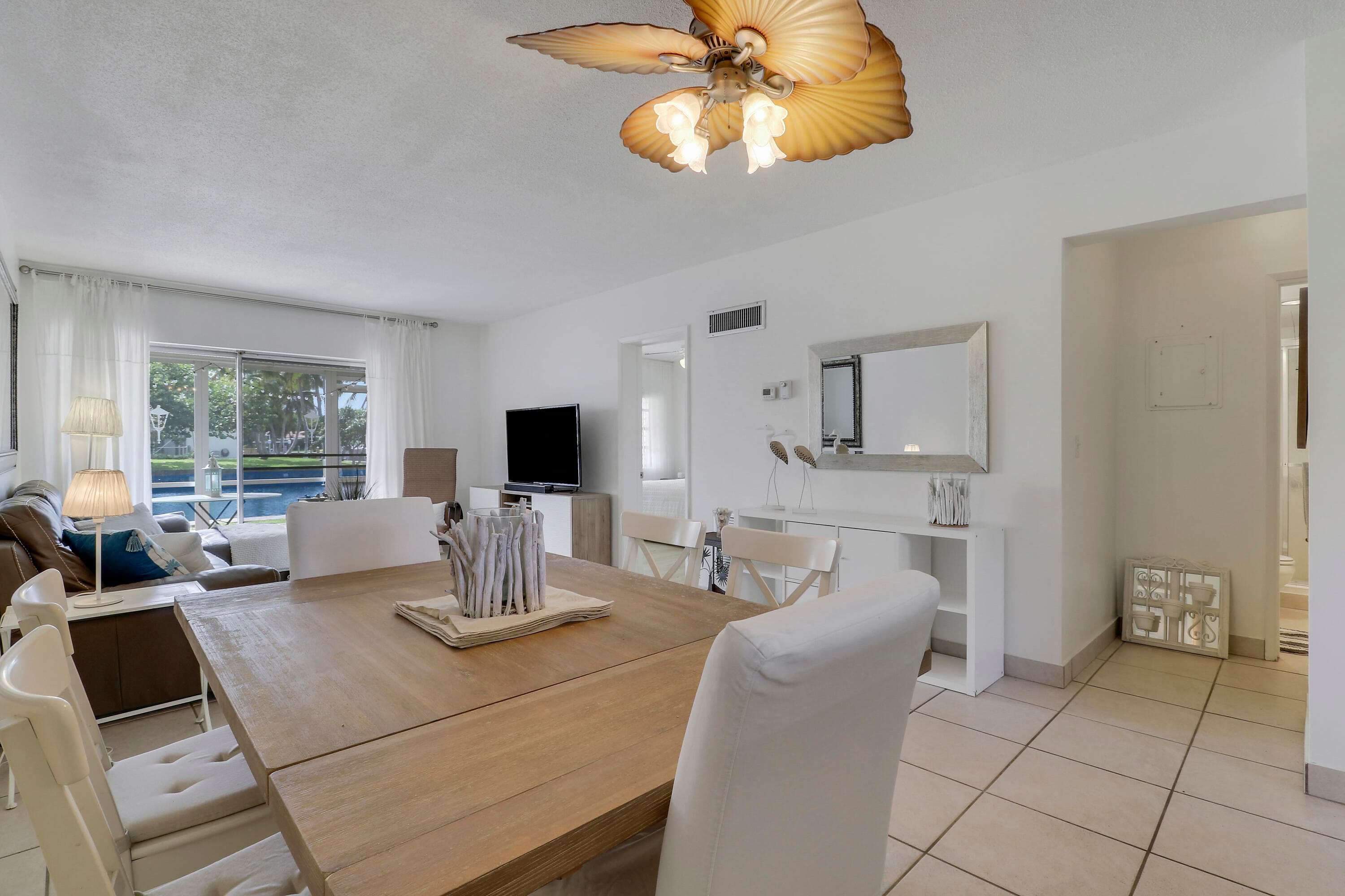 298 SE 6th Avenue 6, Pompano Beach, FL 33060 — photo 29 of 36