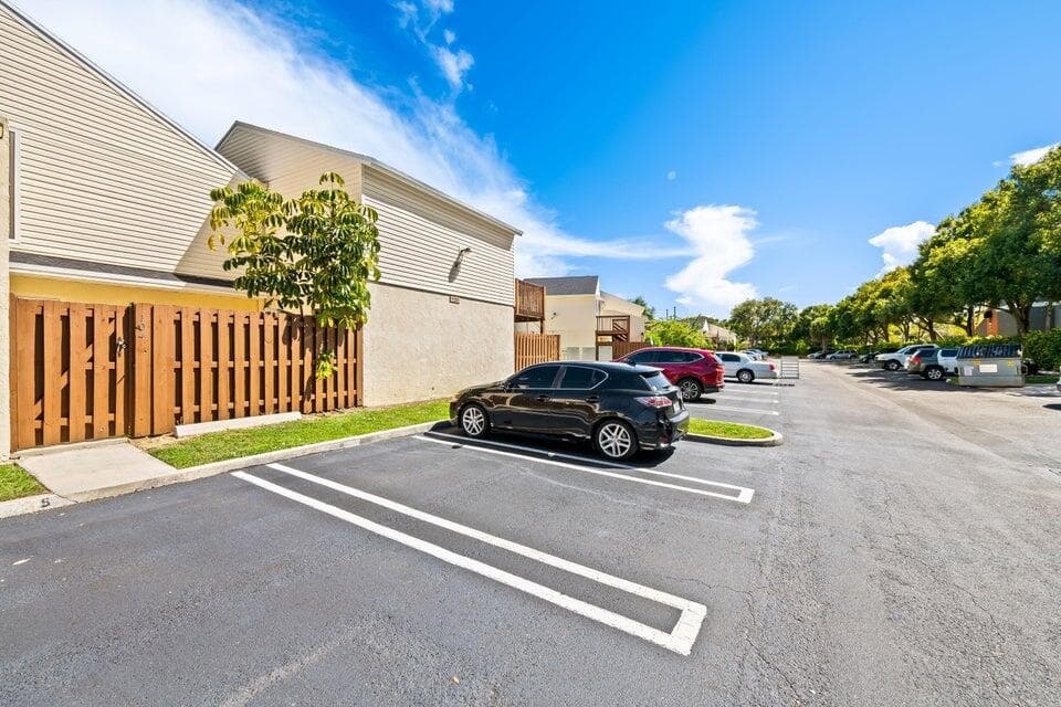 643 Executive Center Drive Q-102, West Palm Beach, FL 33401 — photo 6 of 8