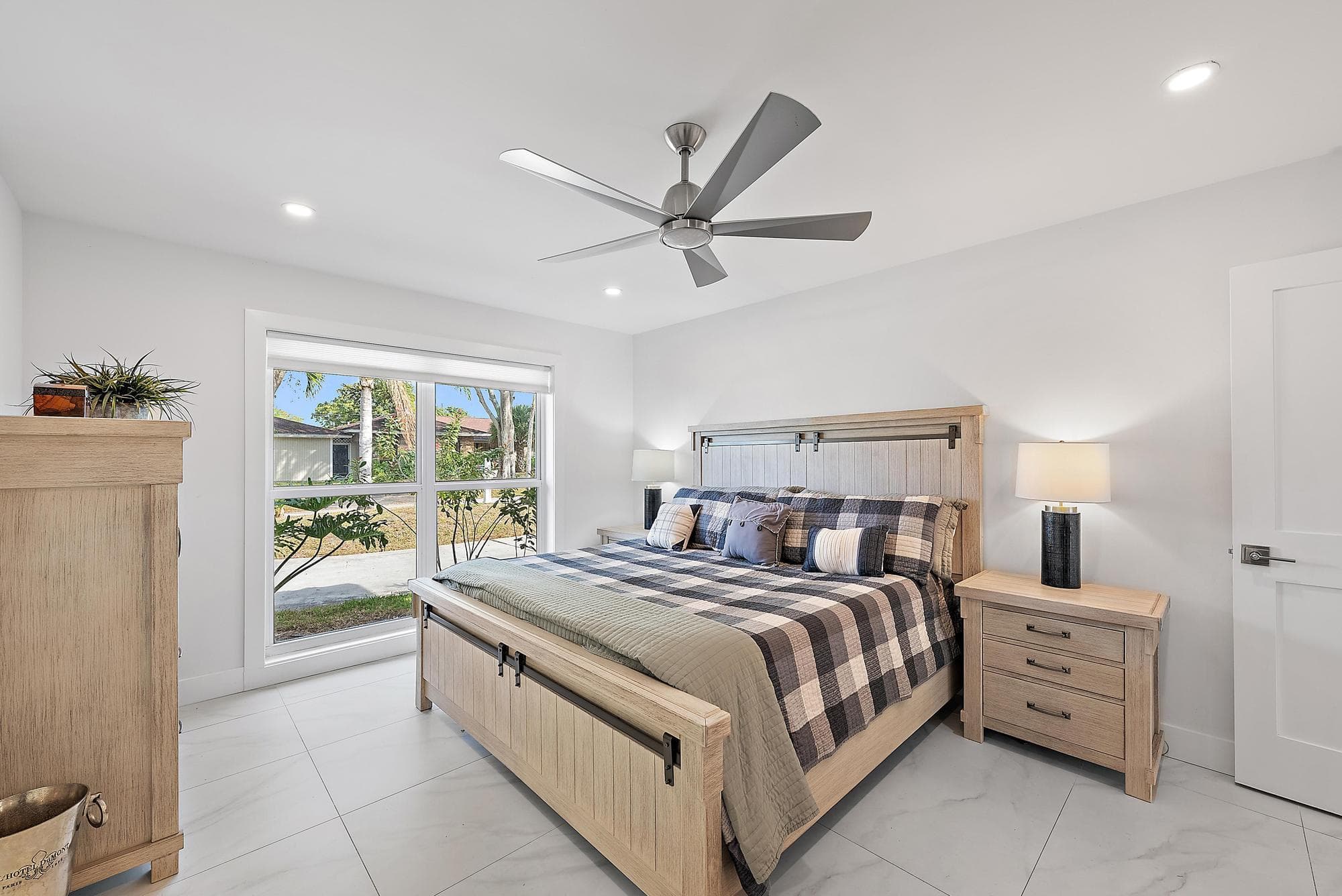 9524 SE Cove Point Street, Jupiter, FL 33469 — photo 11 of 35