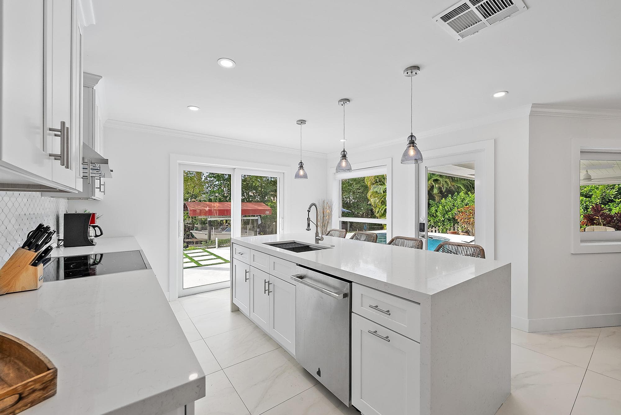 9524 SE Cove Point Street, Jupiter, FL 33469 — photo 9 of 35