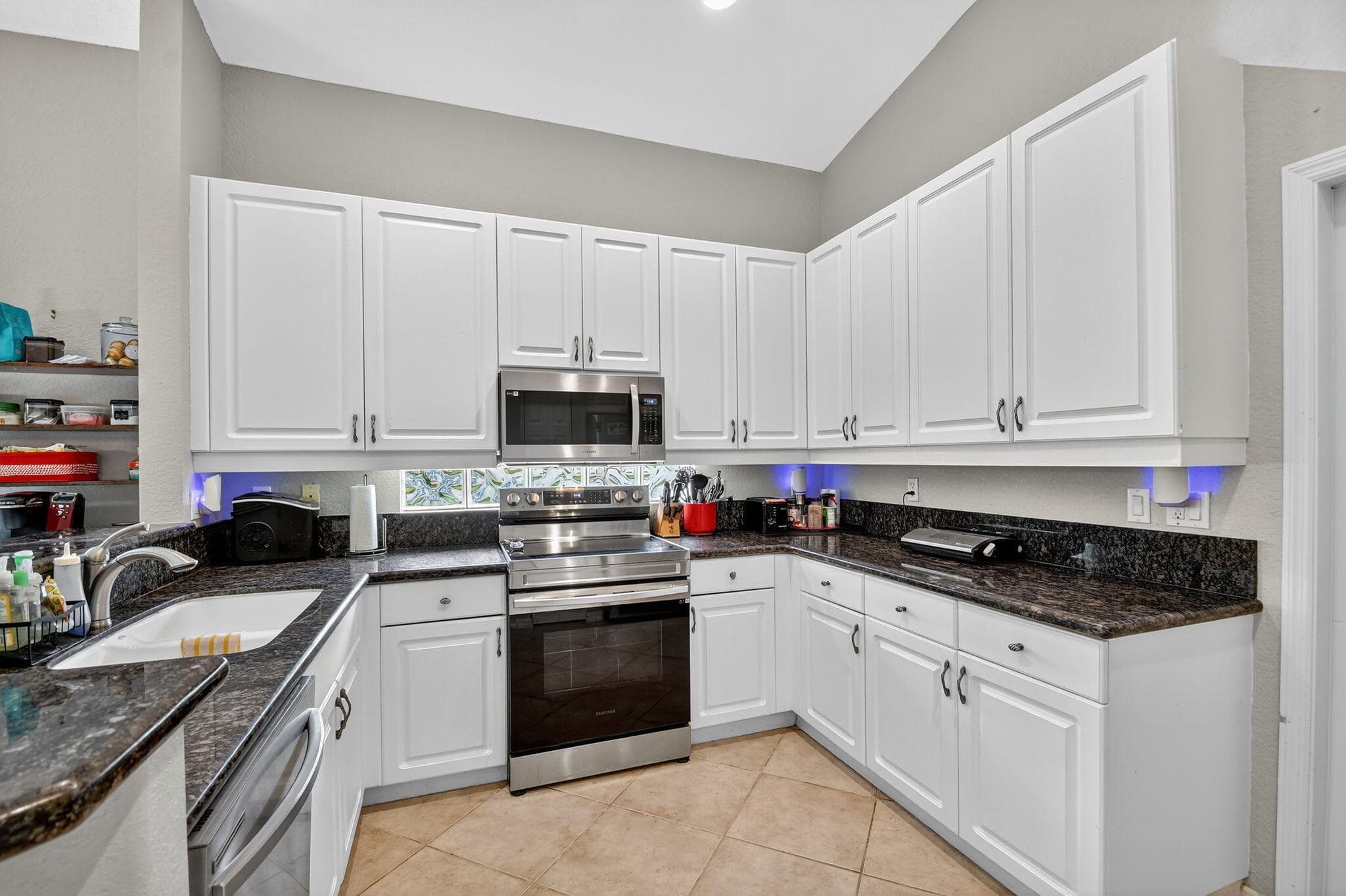 2544 Sandy Cay, West Palm Beach, FL 33411 — photo 7 of 71