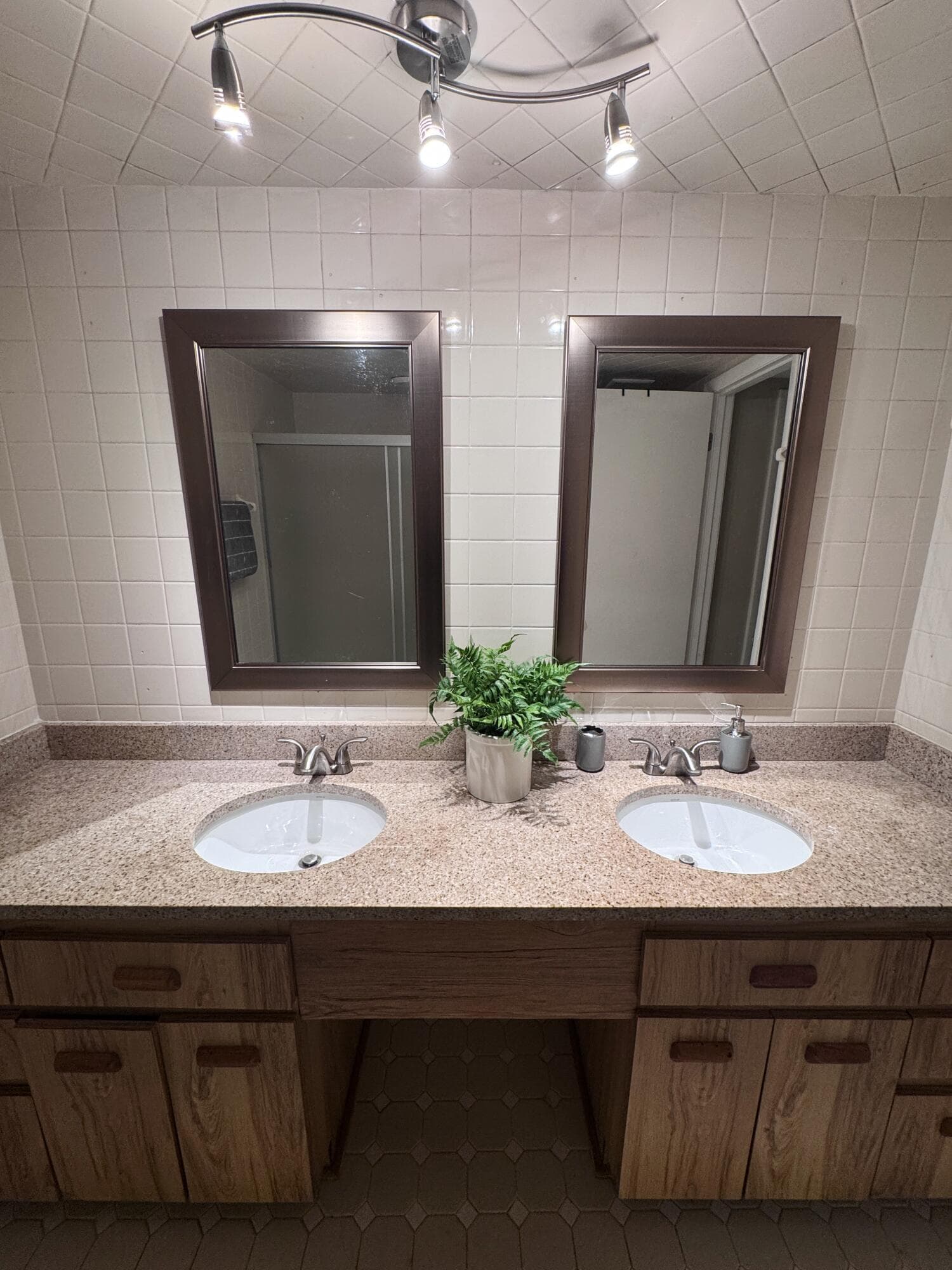 108 Lacosta Lane 611, Daytona Beach, FL 32114 — photo 4 of 6