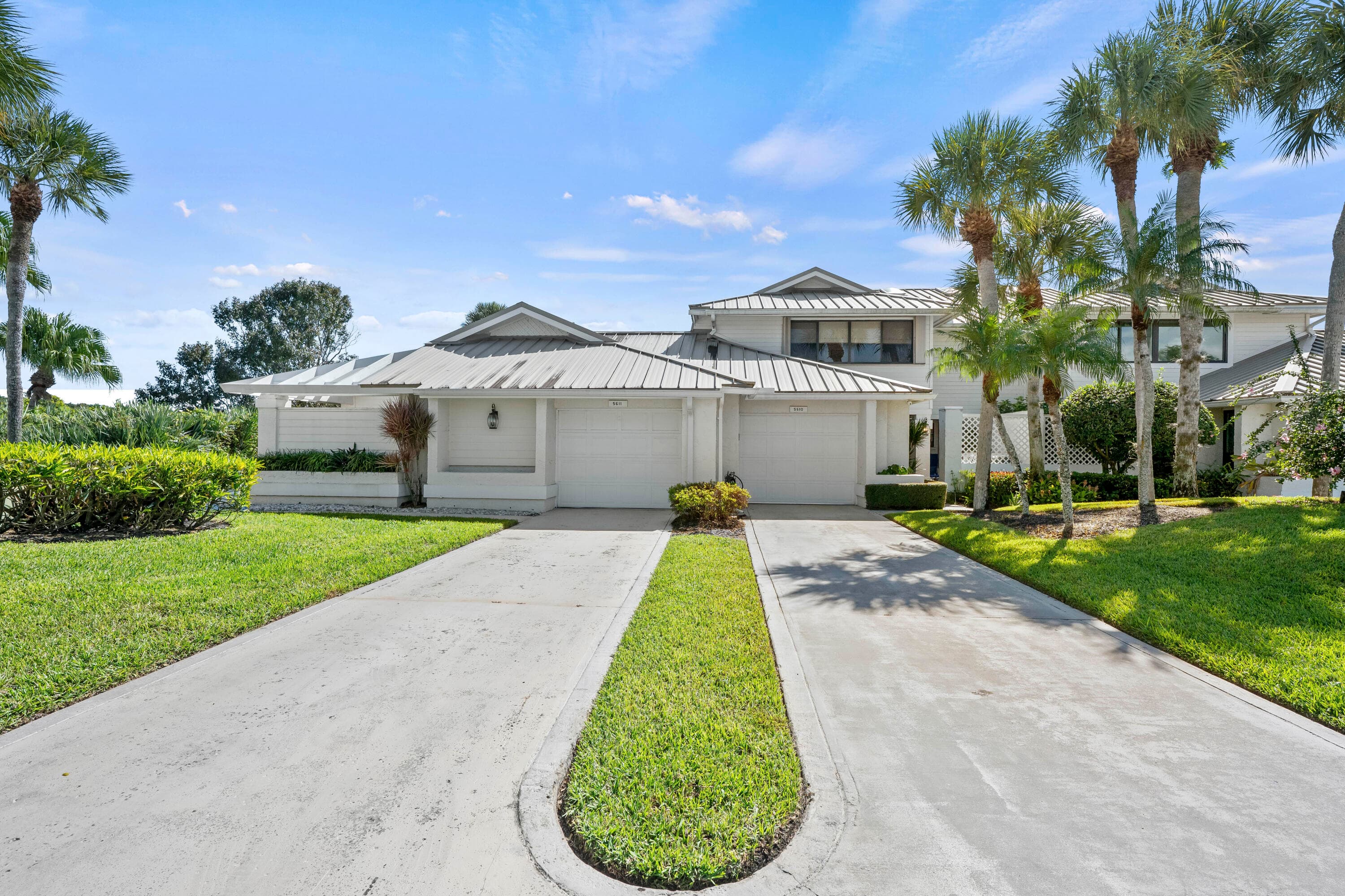 5610 SE Foxcross Place, Stuart, FL 34997 — photo 1 of 39