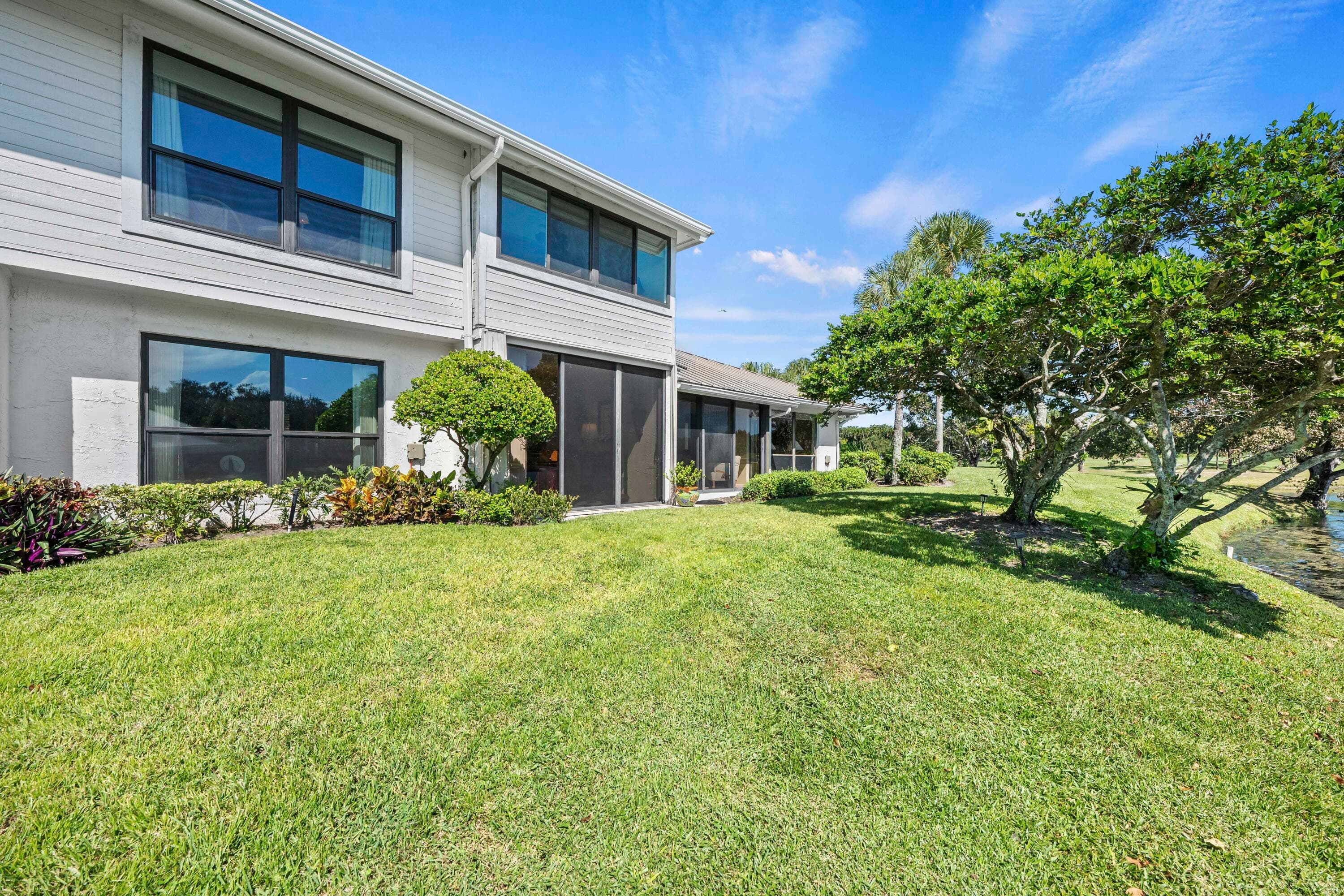 5610 SE Foxcross Place, Stuart, FL 34997 — photo 31 of 39