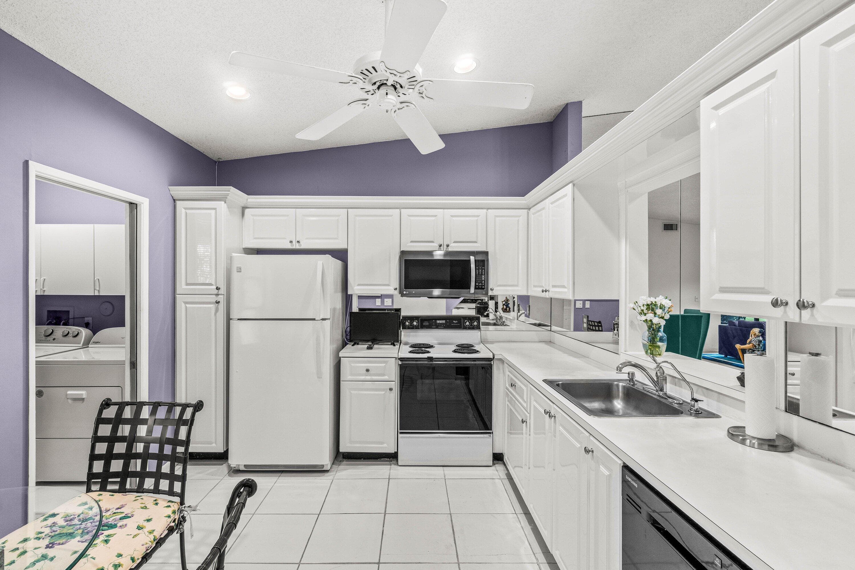 8191 Whispering Palm Drive, Boca Raton, FL 33496 — photo 11 of 34