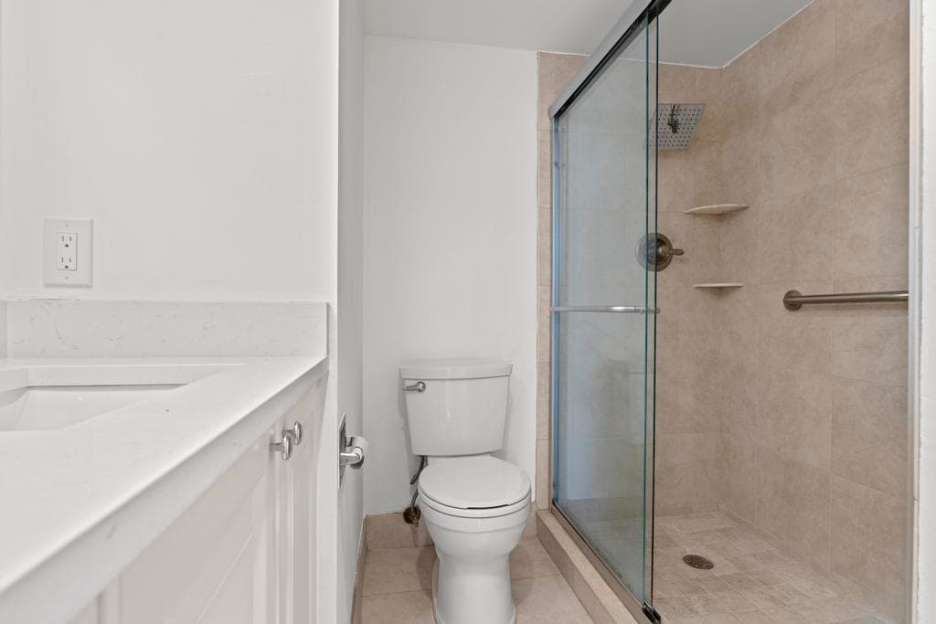 2044 Hythe C, Boca Raton, FL 33434 — photo 14 of 36