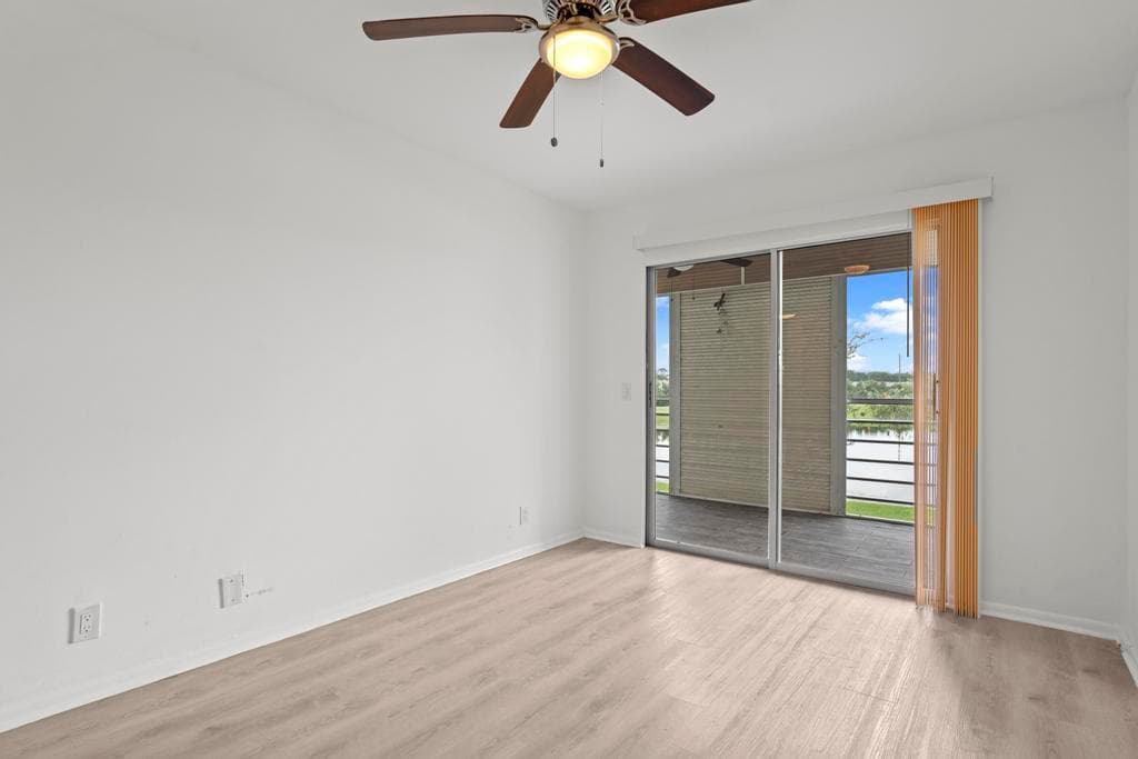 2044 Hythe C, Boca Raton, FL 33434 — photo 20 of 36