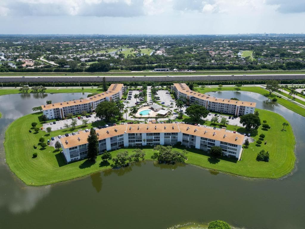2044 Hythe C, Boca Raton, FL 33434 — photo 28 of 36