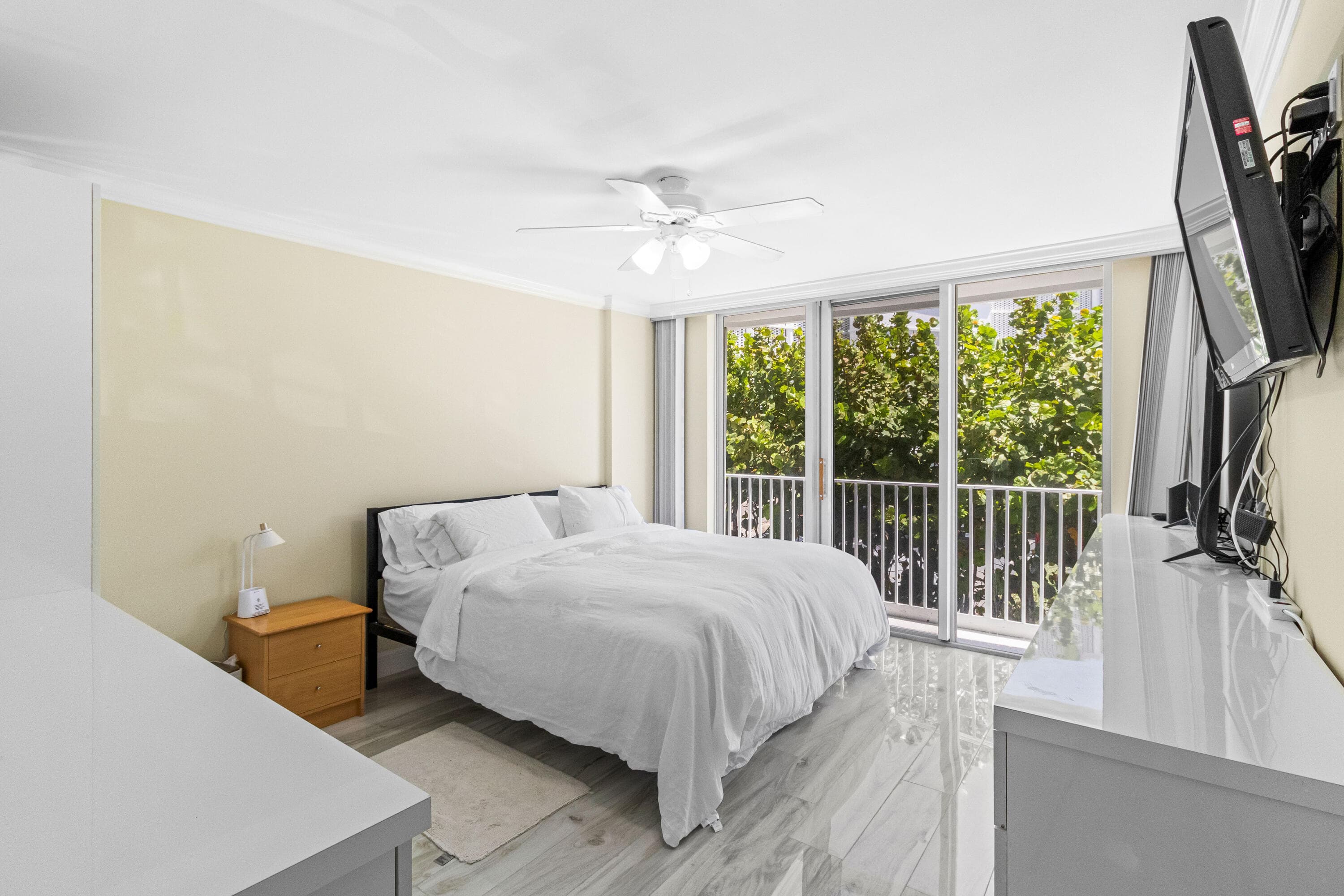 3580 S Ocean Boulevard 2a, South Palm Beach, FL 33480 — photo 9 of 23