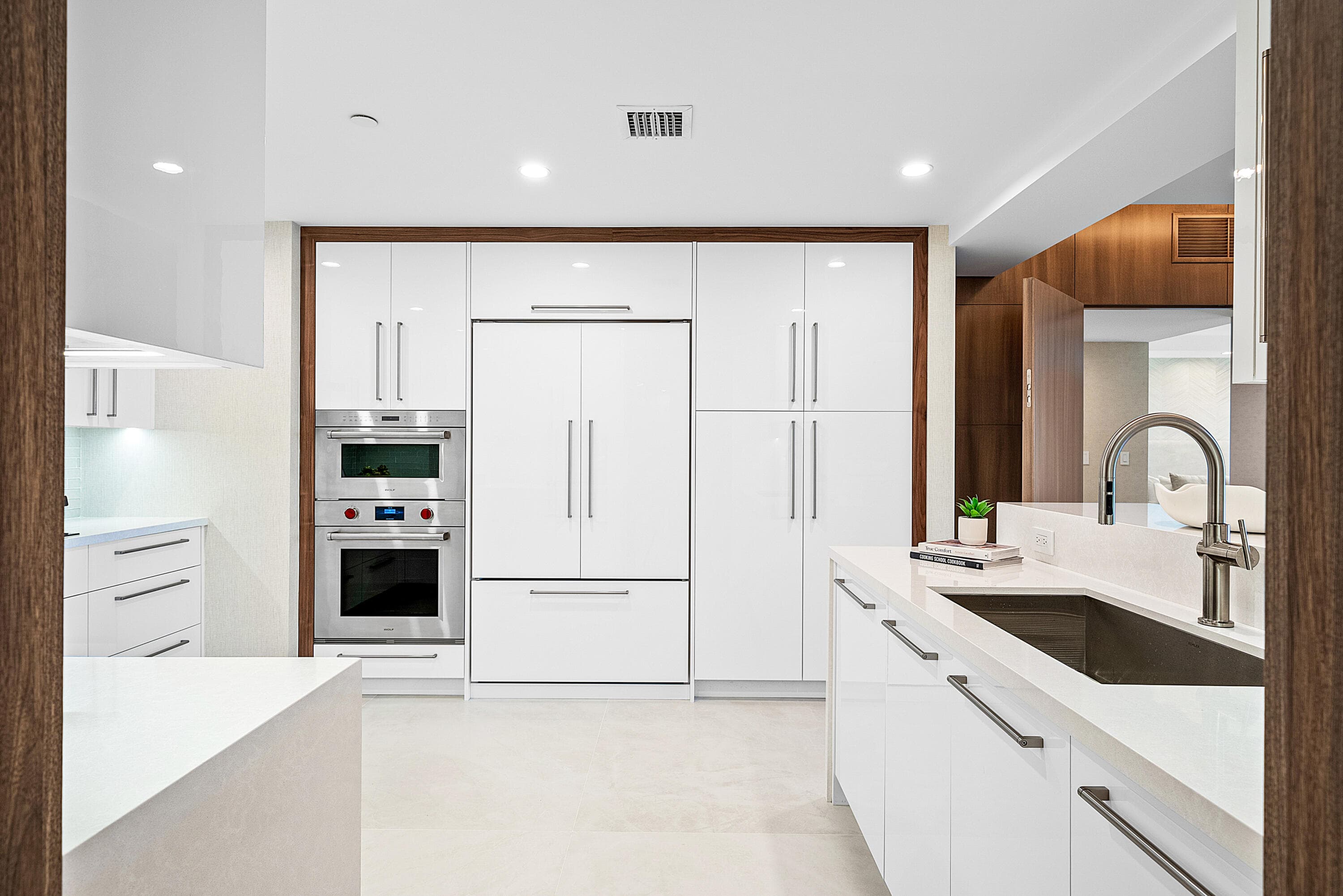 200 E Palmetto Park Road 712, Boca Raton, FL 33432 — photo 3 of 61