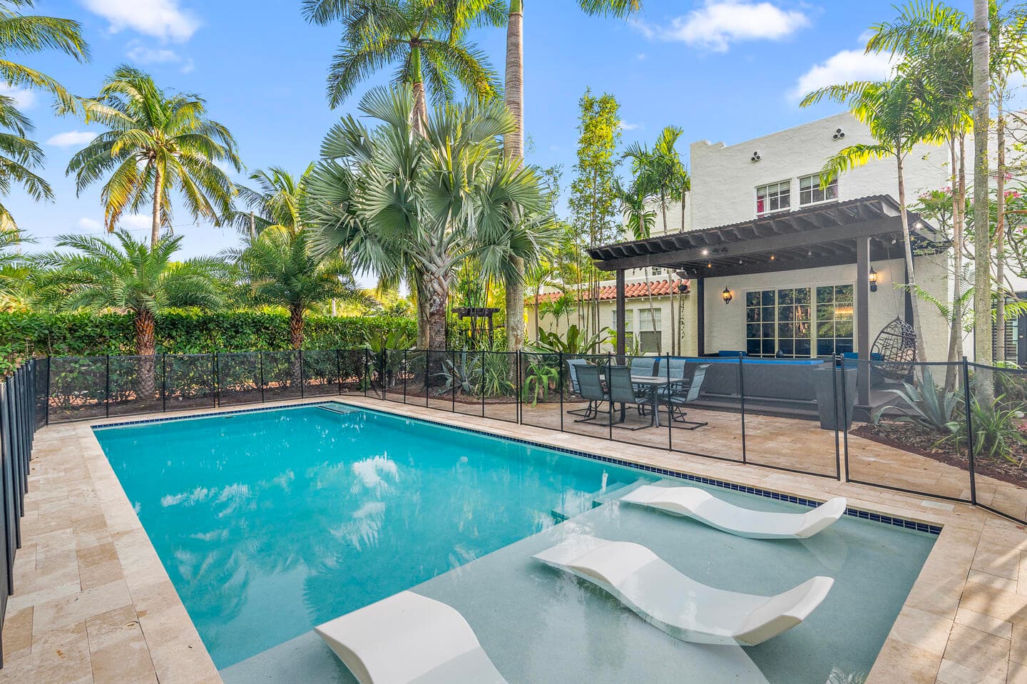 643 36th Street, West Palm Beach, FL 33407 — photo 4 of 63