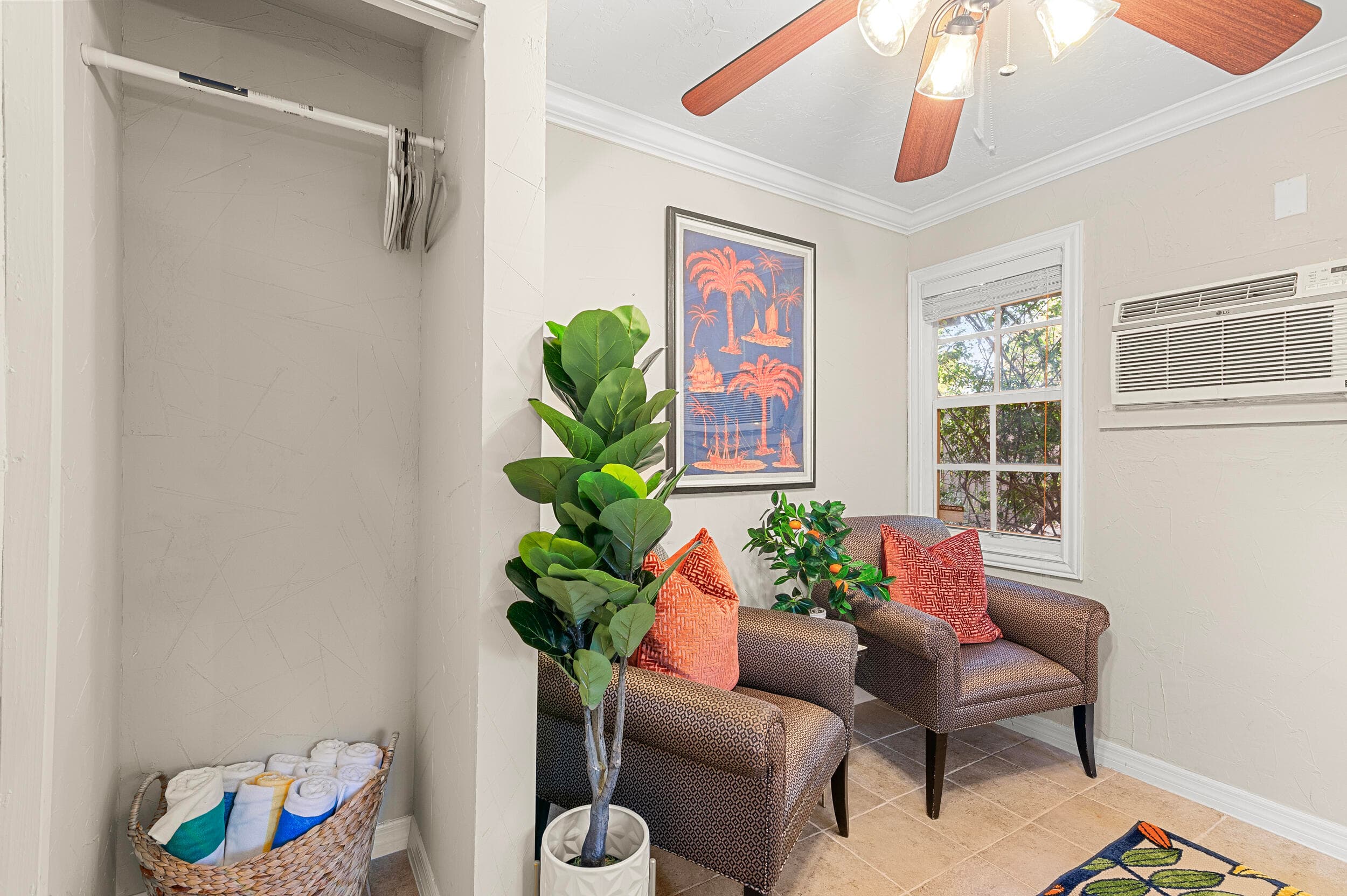 643 36th Street, West Palm Beach, FL 33407 — photo 13 of 63