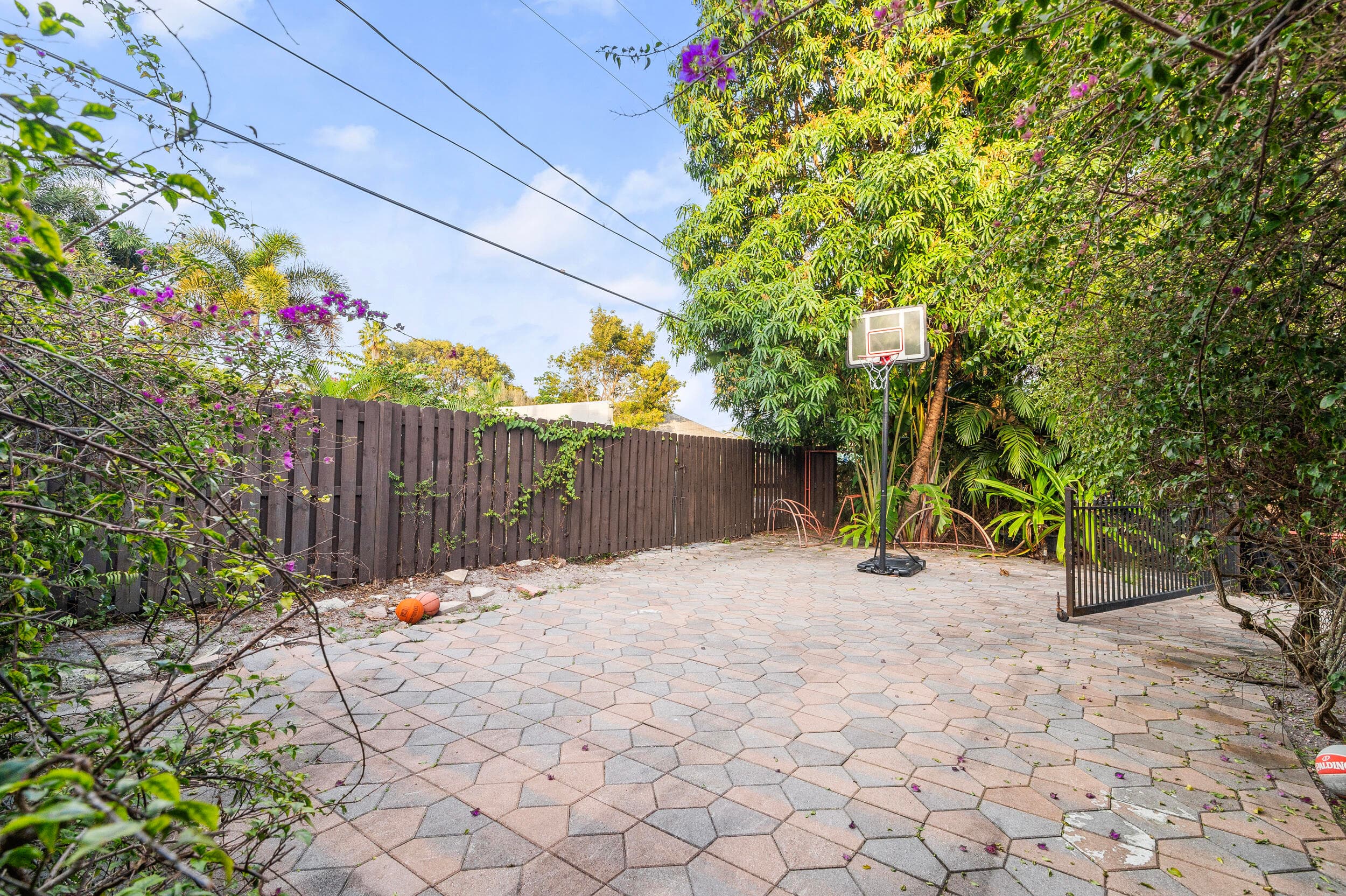 643 36th Street, West Palm Beach, FL 33407 — photo 29 of 63