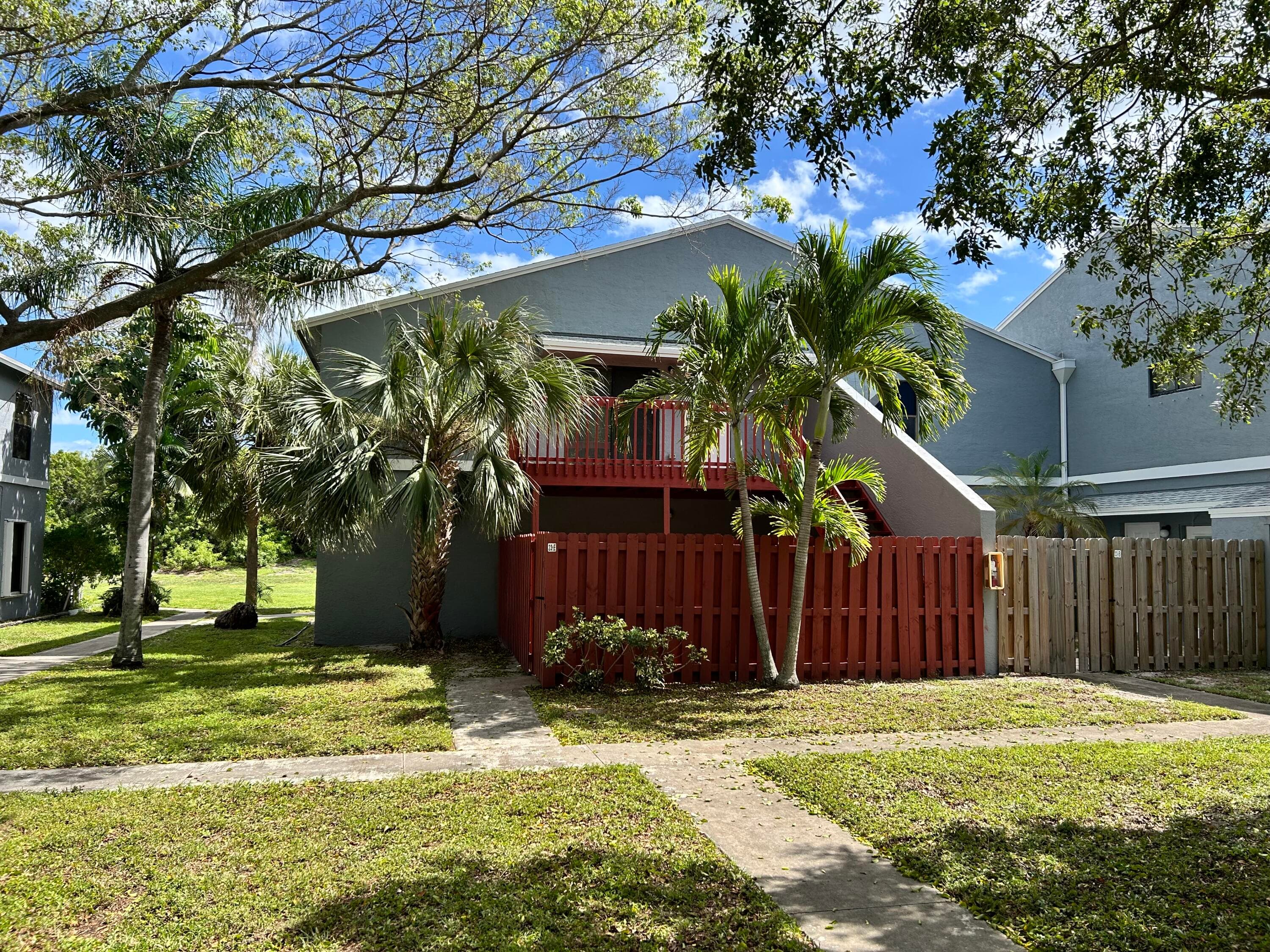 23 Crossings Circle E, Boynton Beach, FL 33435 — photo 1 of 19