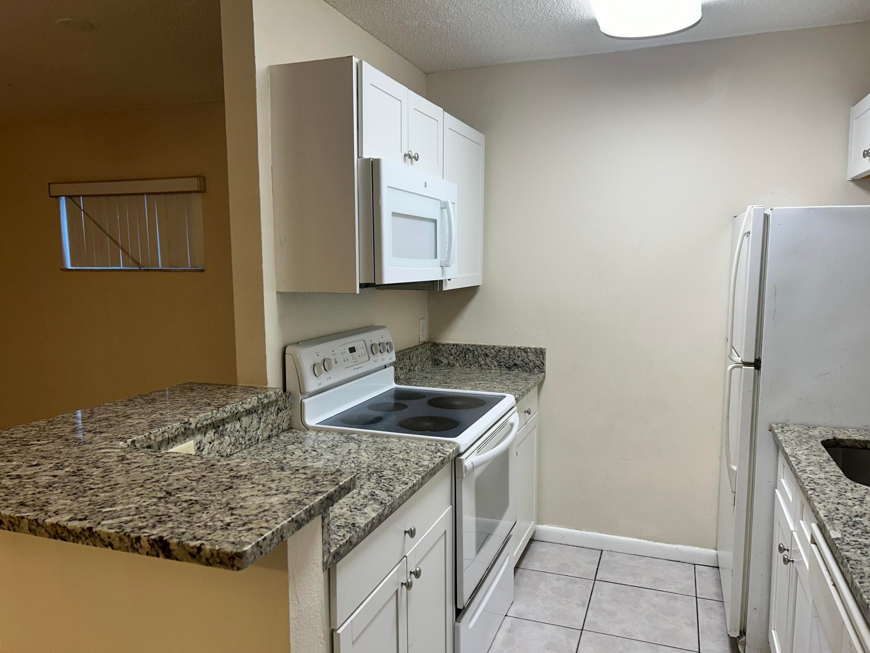 23 Crossings Circle E, Boynton Beach, FL 33435 — photo 6 of 19