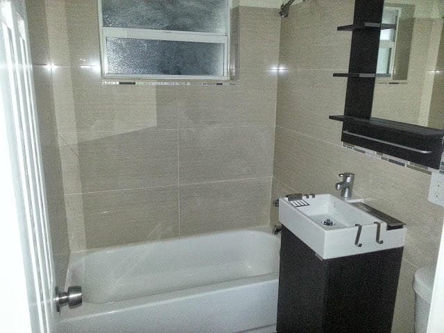 130 W Ocean Drive, Boynton Beach, FL 33426 — photo 4 of 7
