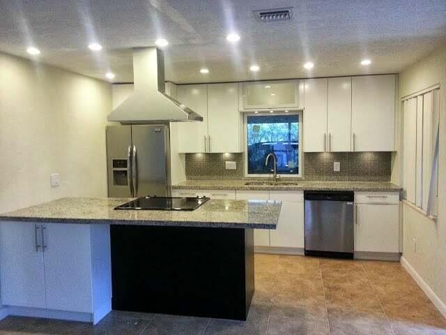 130 W Ocean Drive, Boynton Beach, FL 33426 — photo 1 of 7