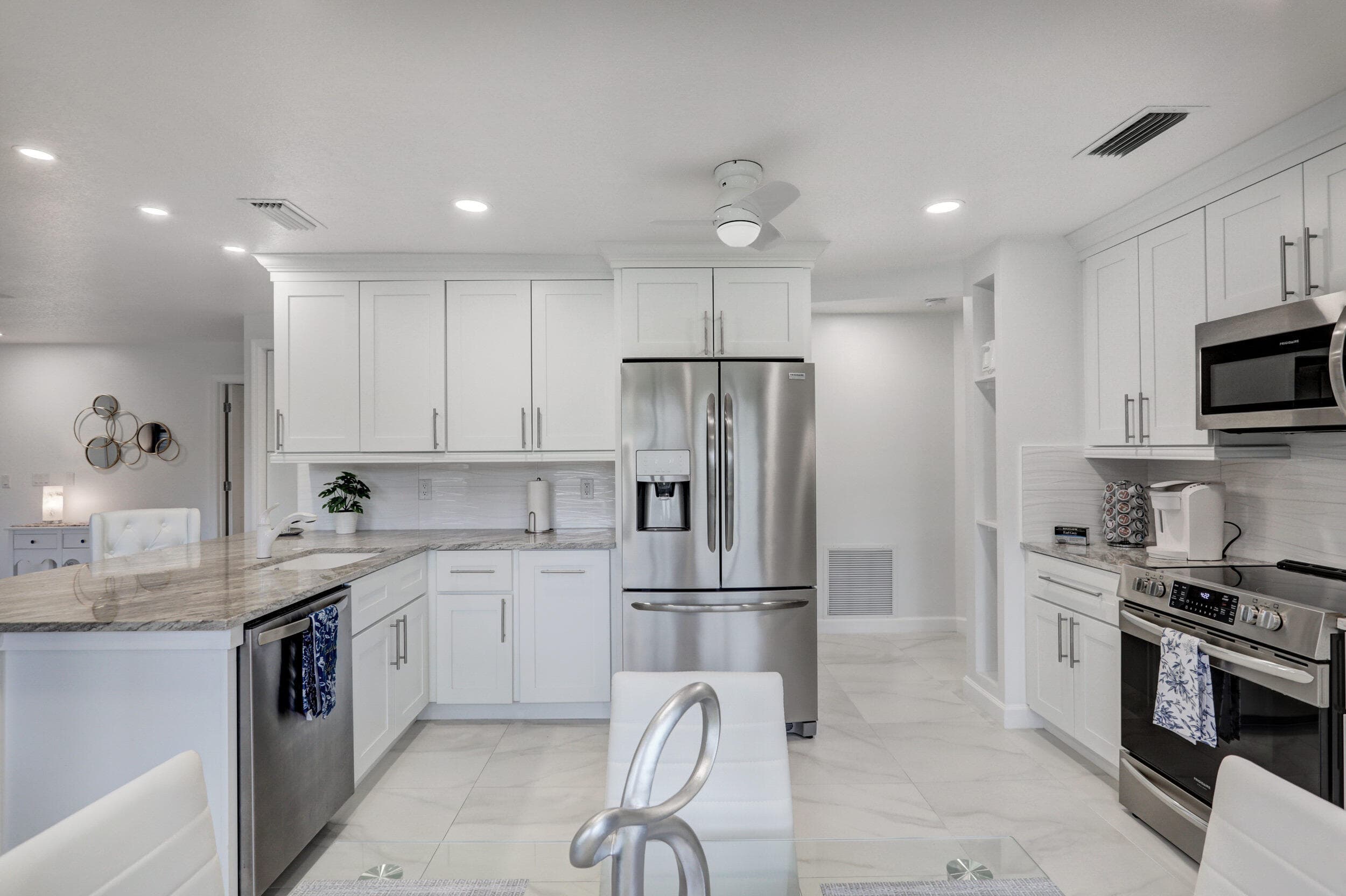 6 Lexington Lane E D, Palm Beach Gardens, FL 33418 — photo 17 of 70