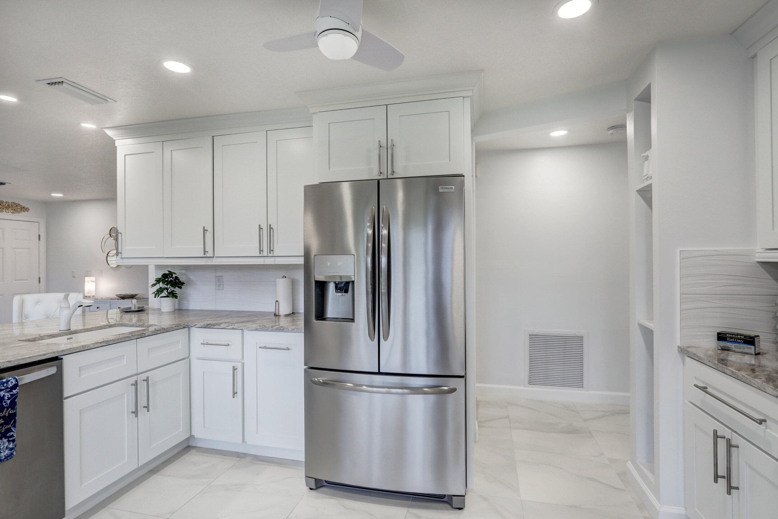 6 Lexington Lane E D, Palm Beach Gardens, FL 33418 — photo 18 of 70