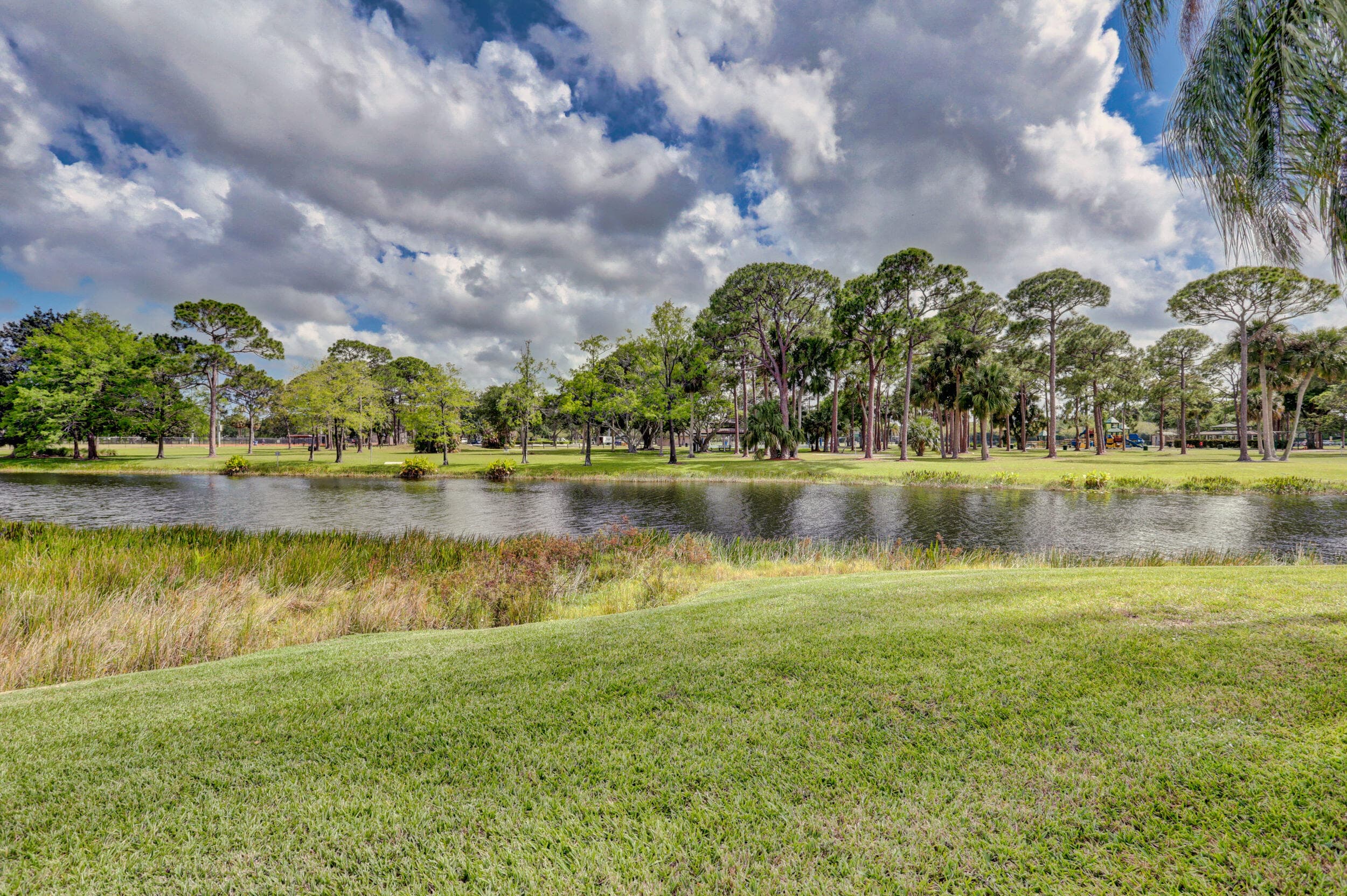 6 Lexington Lane E D, Palm Beach Gardens, FL 33418 — photo 46 of 70
