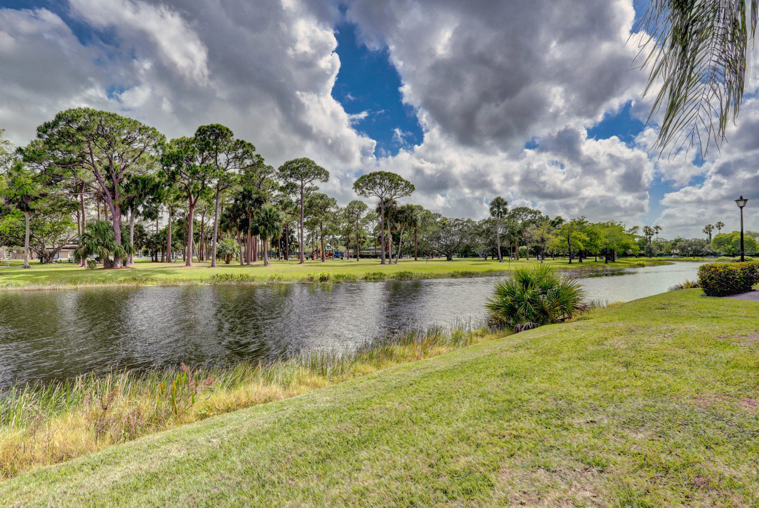 6 Lexington Lane E D, Palm Beach Gardens, FL 33418 — photo 49 of 70