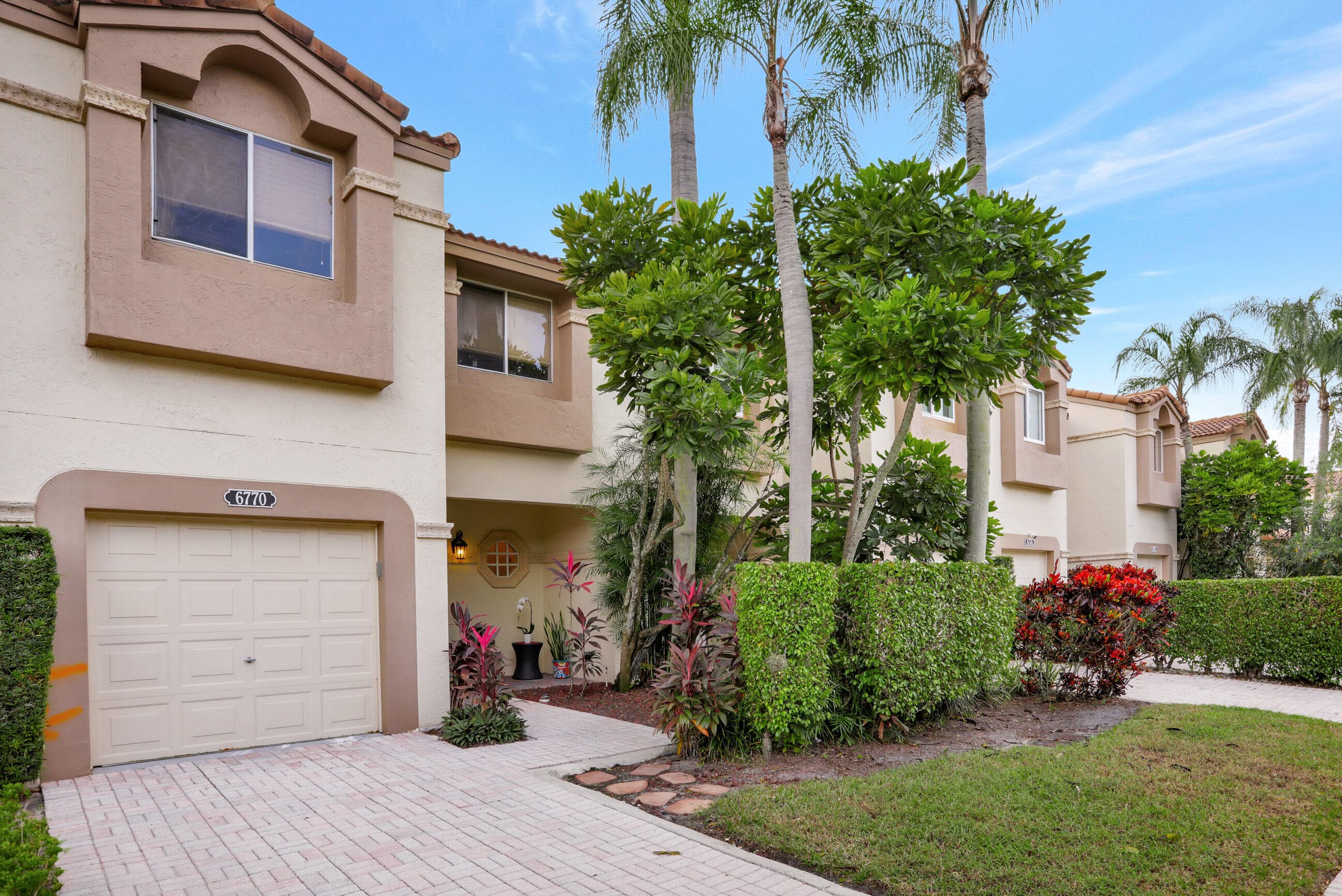 6770 Via Regina, Boca Raton, FL 33433 — photo 1 of 25
