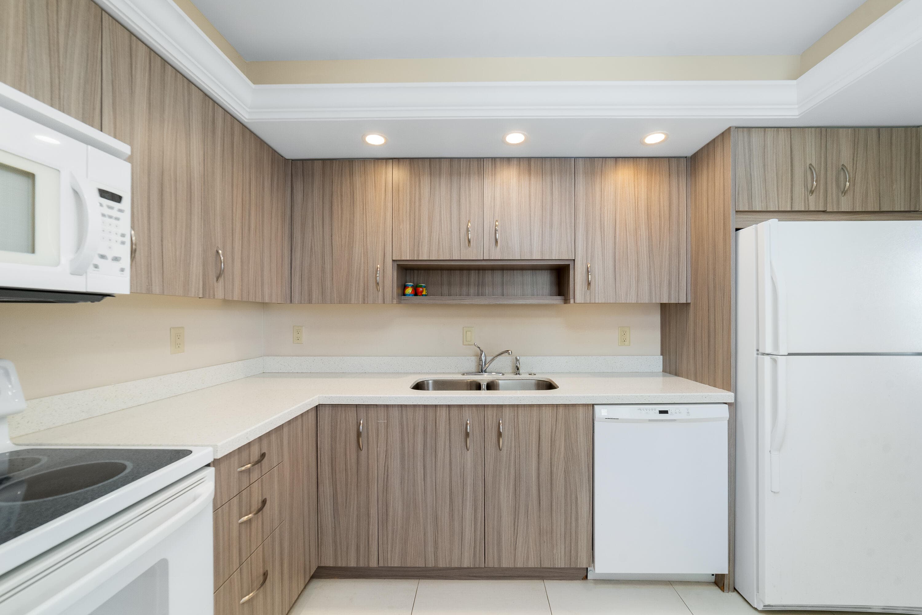 1170 Sugar Sands Boulevard 407, Singer Island, FL 33404 — photo 7 of 27