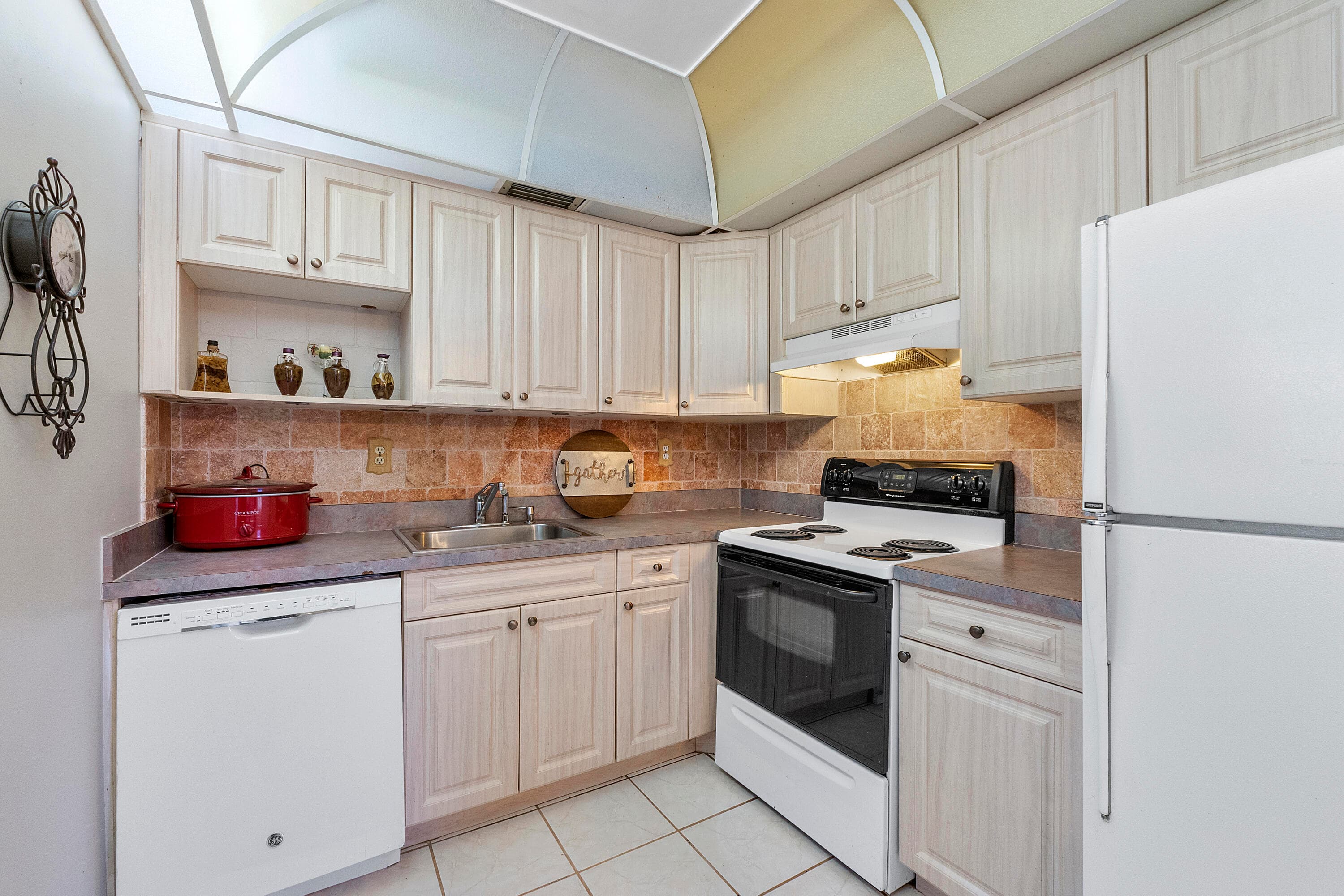 157 Flanders D, Delray Beach, FL 33484 — photo 12 of 45