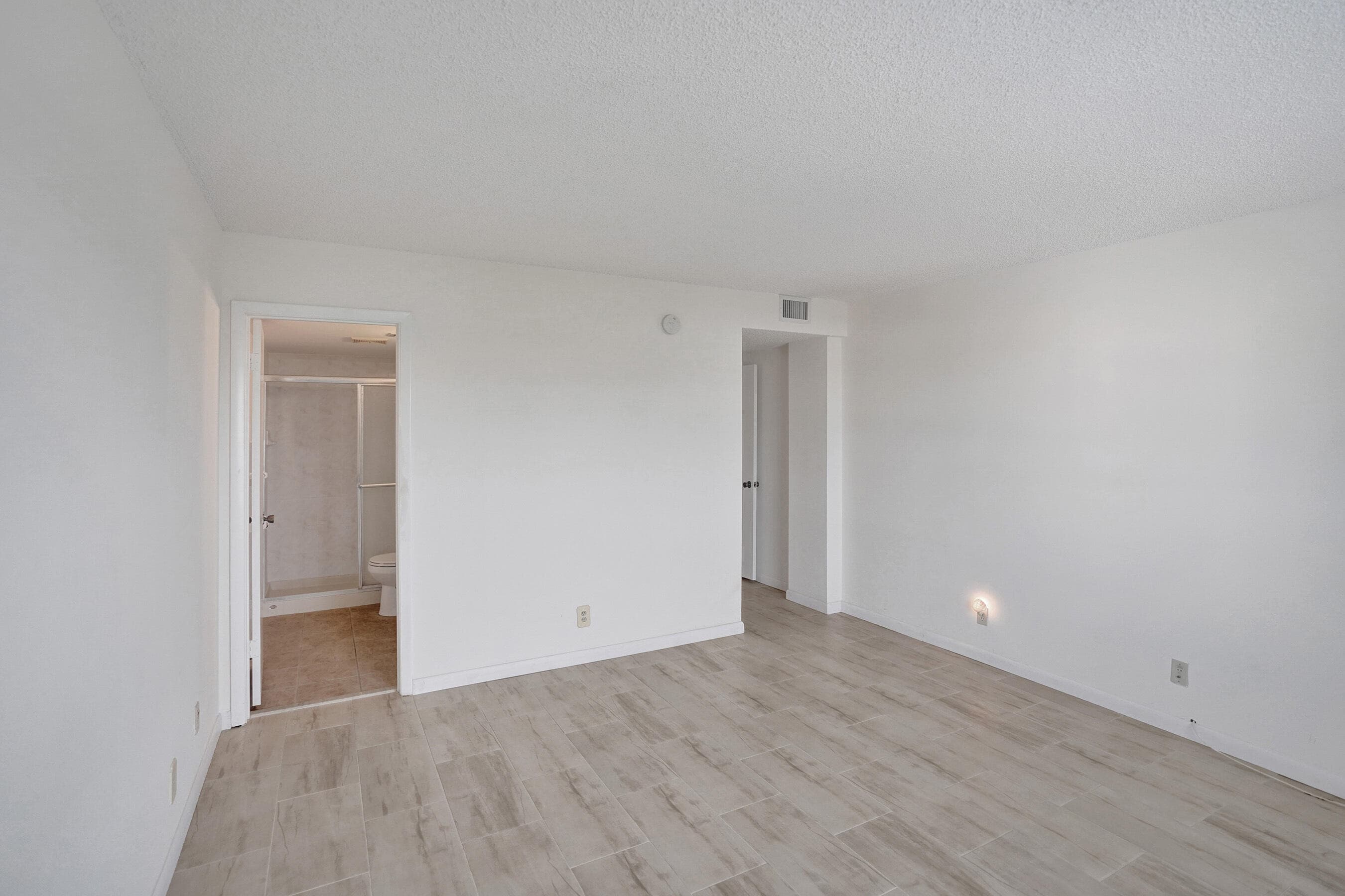 890 N Federal Highway 410, Lantana, FL 33462 — photo 28 of 54
