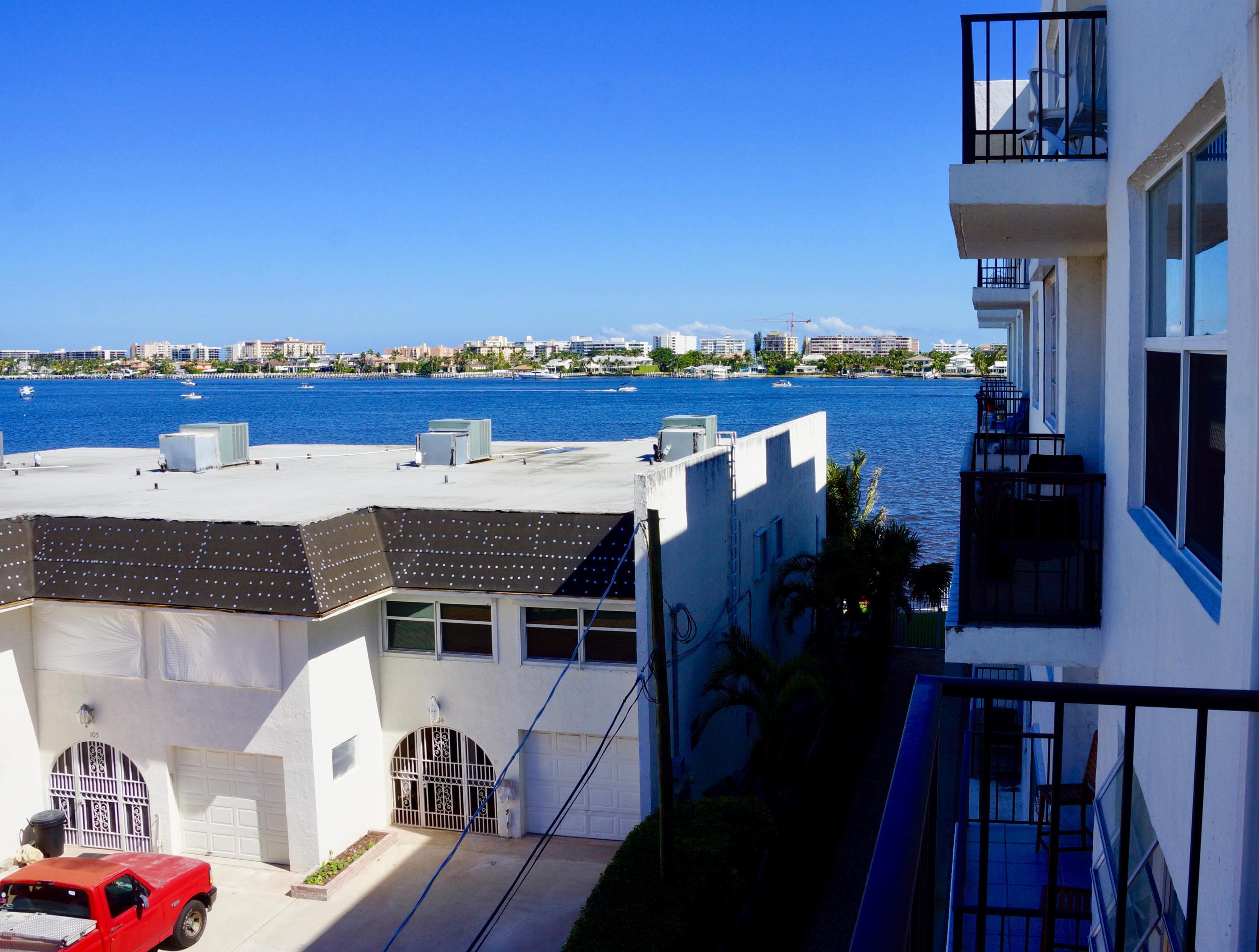 301 Croton Avenue 406, Lantana, FL 33462 — photo 4 of 21