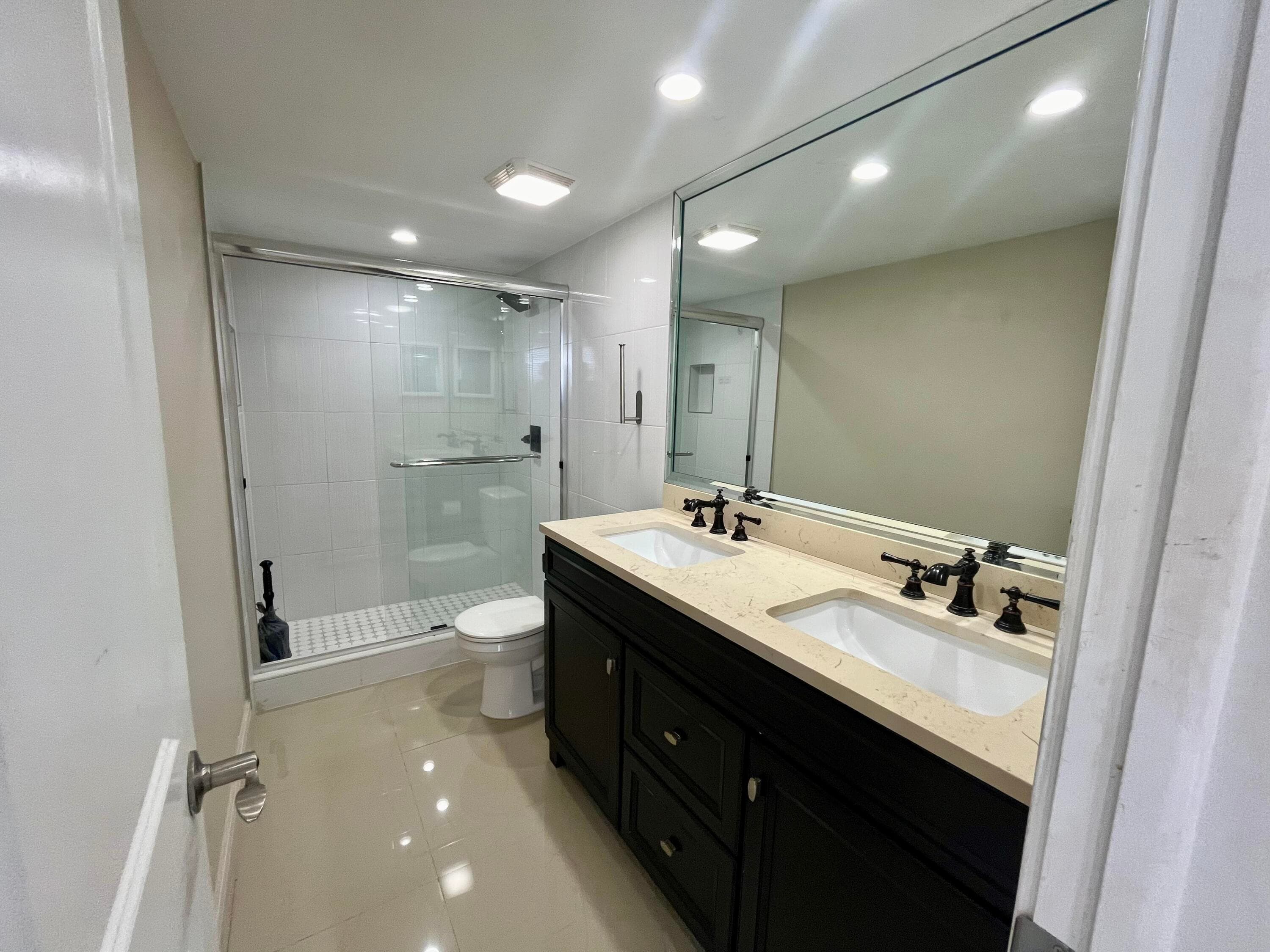 301 Croton Avenue 406, Lantana, FL 33462 — photo 7 of 21