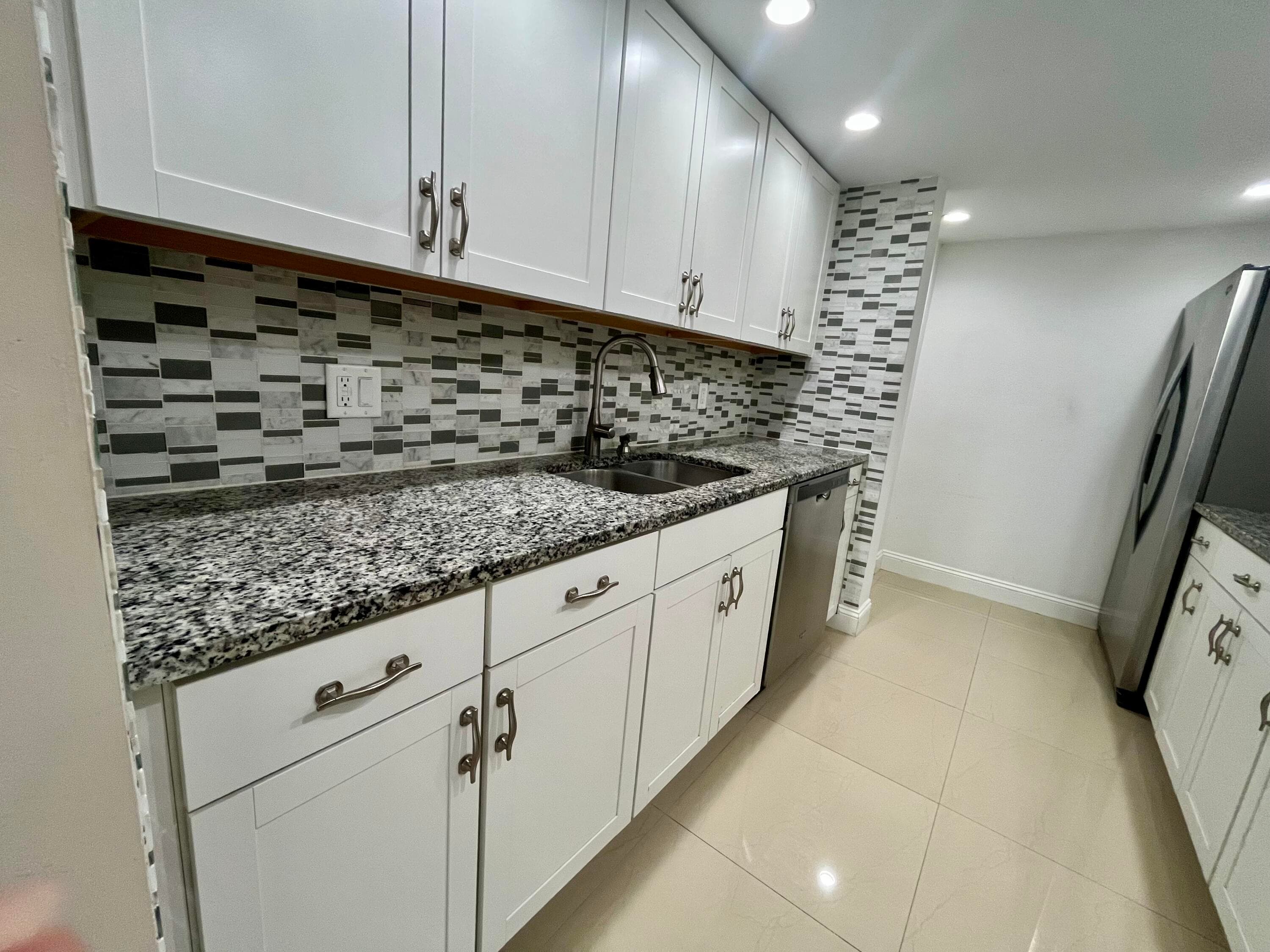 301 Croton Avenue 406, Lantana, FL 33462 — photo 11 of 21