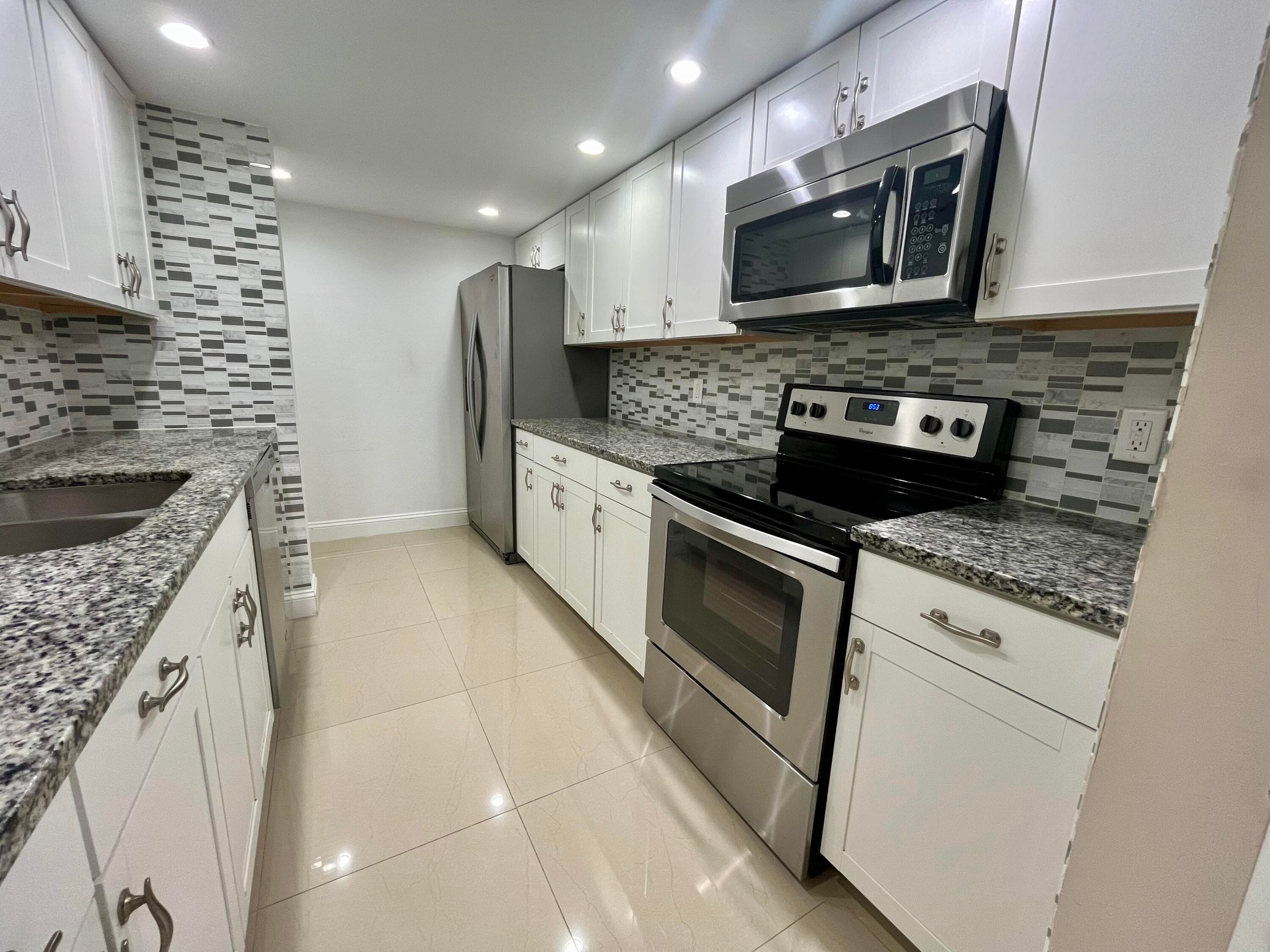 301 Croton Avenue 406, Lantana, FL 33462 — photo 13 of 21