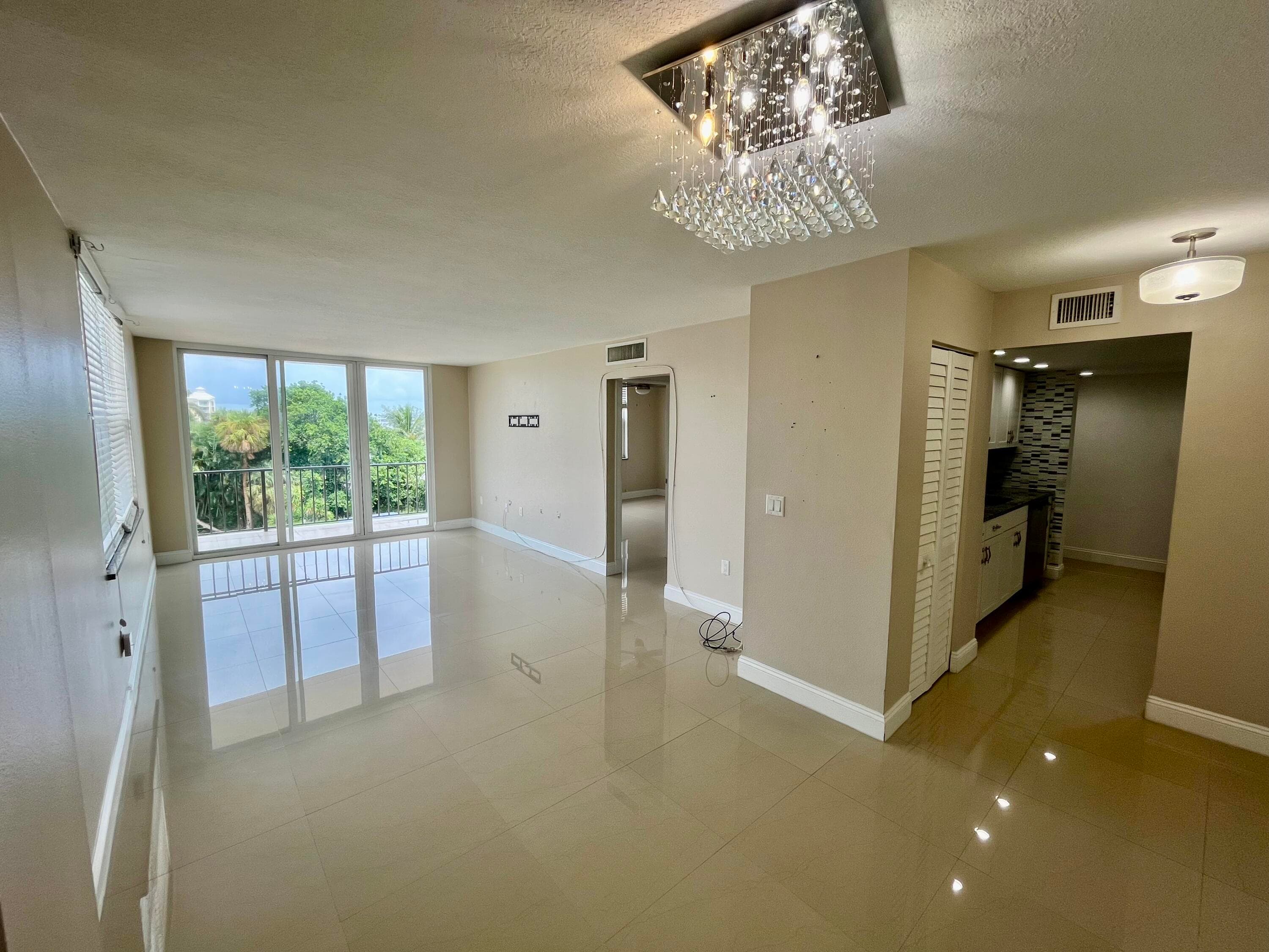 301 Croton Avenue 406, Lantana, FL 33462 — photo 18 of 21