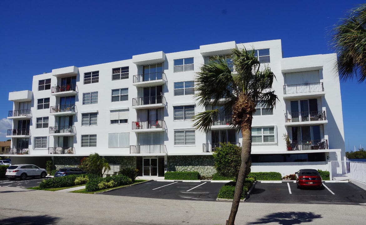 301 Croton Avenue 305, Lantana, FL 33462 — photo 24 of 27