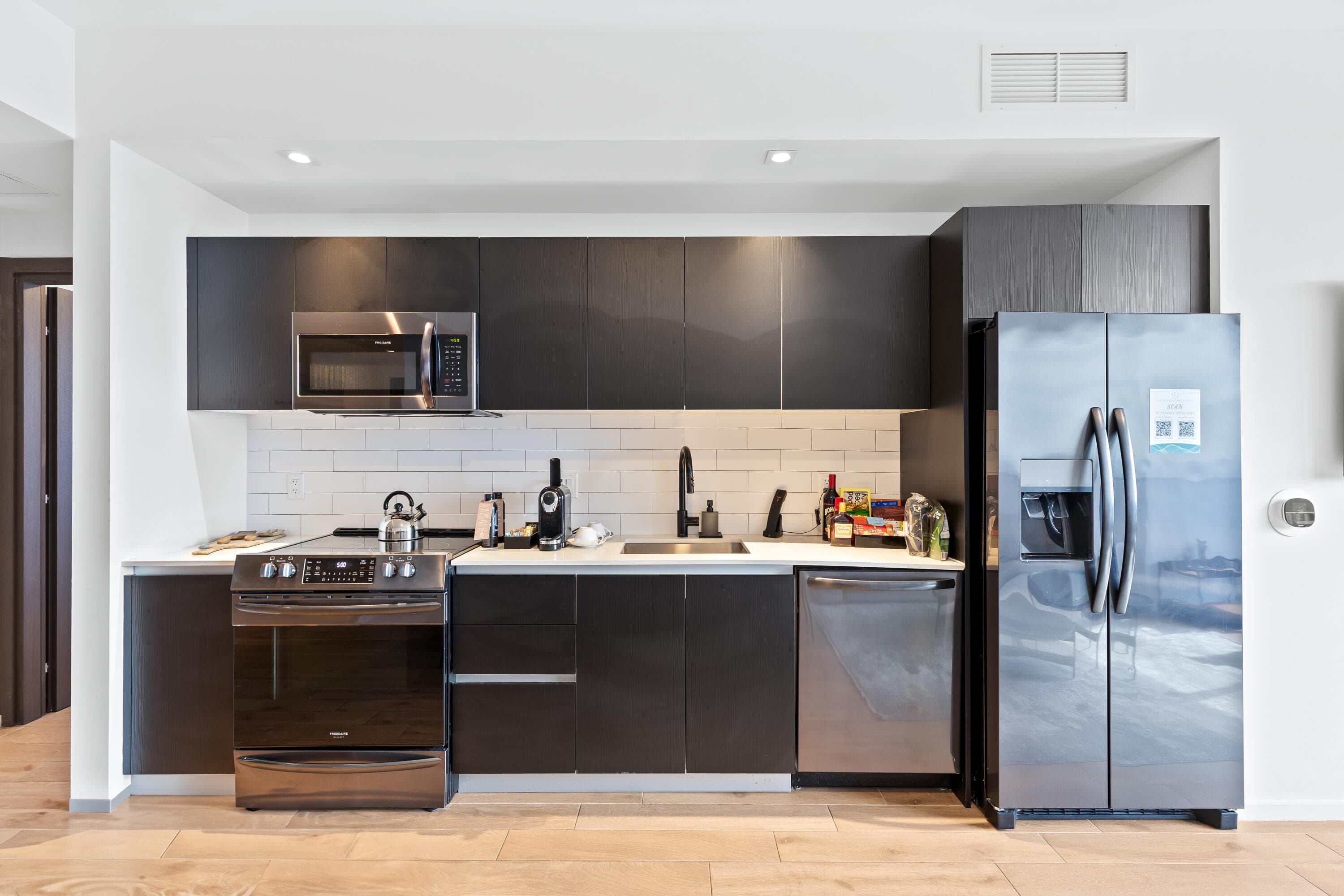 398 NE 5th Street 4618, Miami, FL 33132 — photo 5 of 80