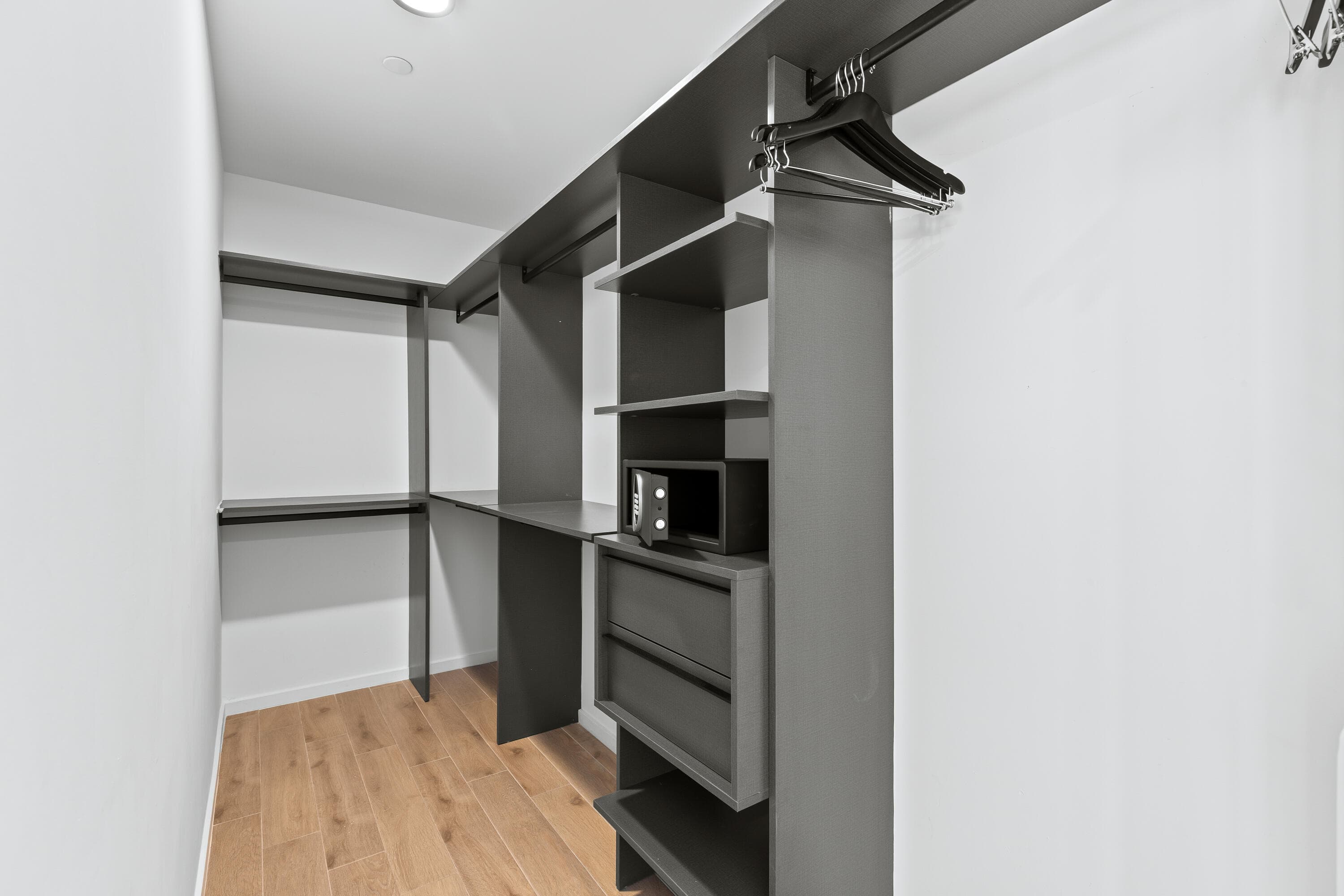 398 NE 5th Street 4618, Miami, FL 33132 — photo 16 of 80