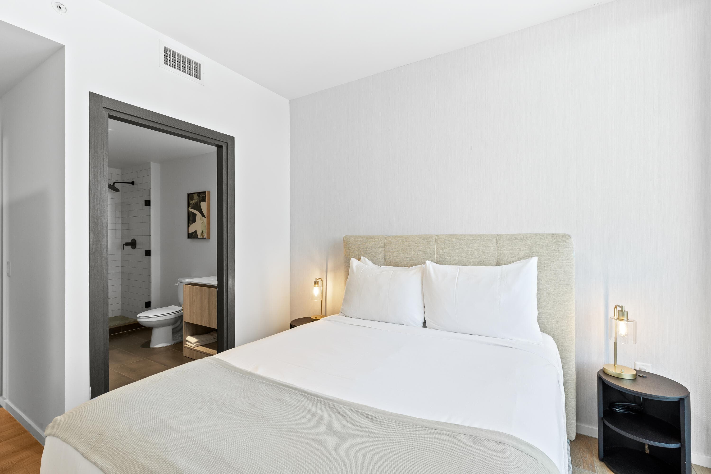 398 NE 5th Street 4618, Miami, FL 33132 — photo 31 of 80